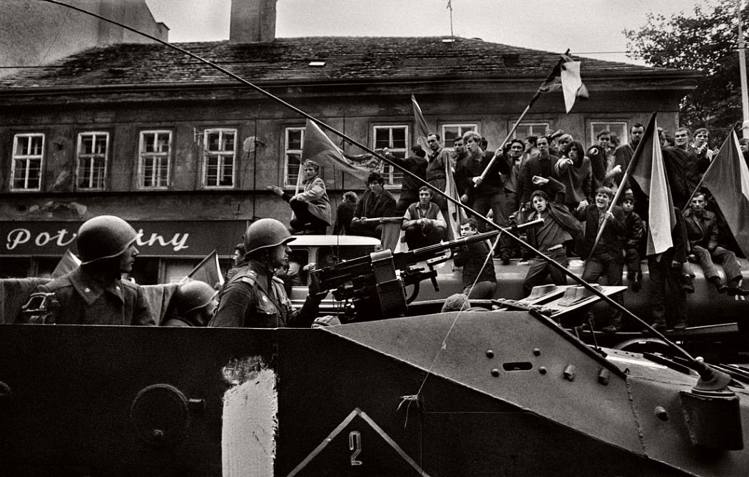 Prague.-Warsaw-Pact-tanks-invade-Prague.-21st-of-August-1968..jpeg