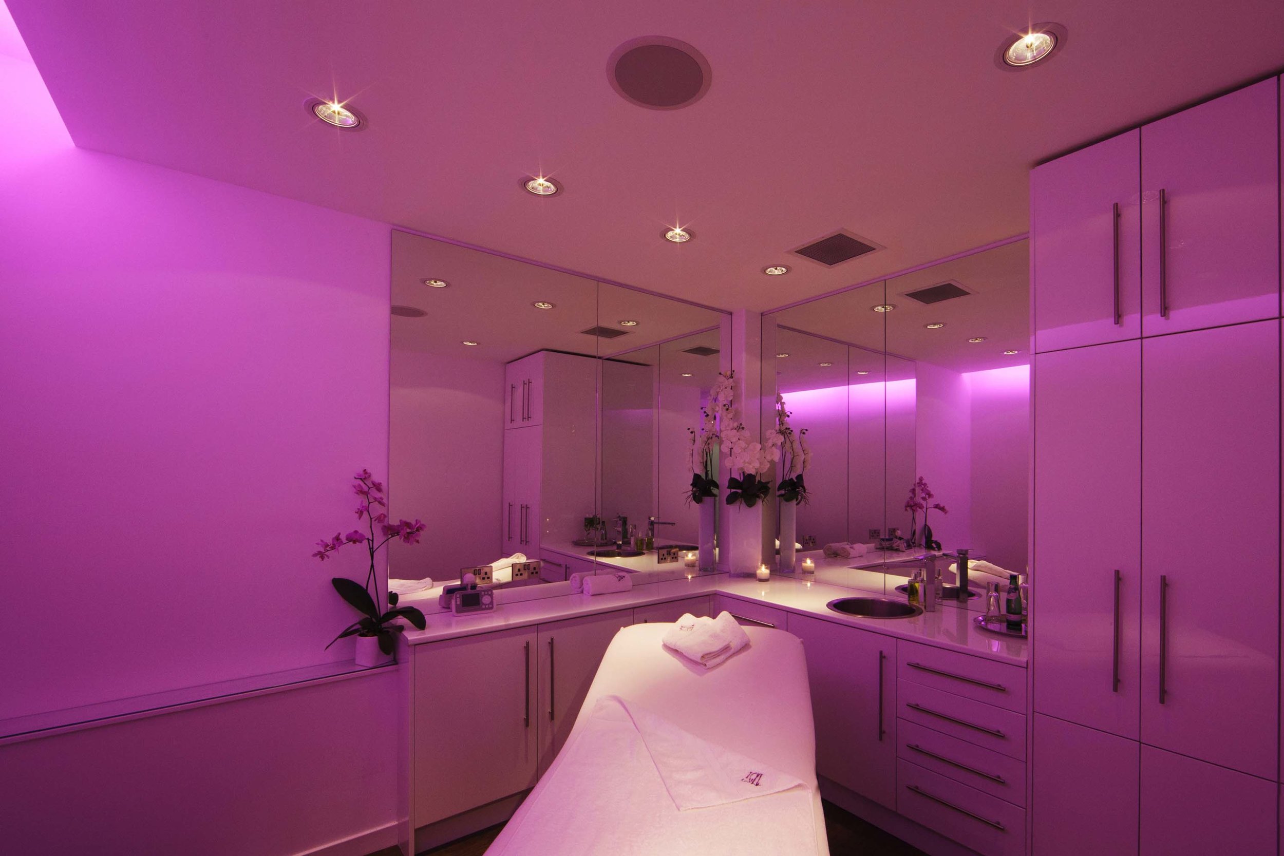 My beautifully pink treatment room
