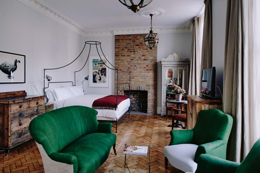 Artist Residence London grand suite