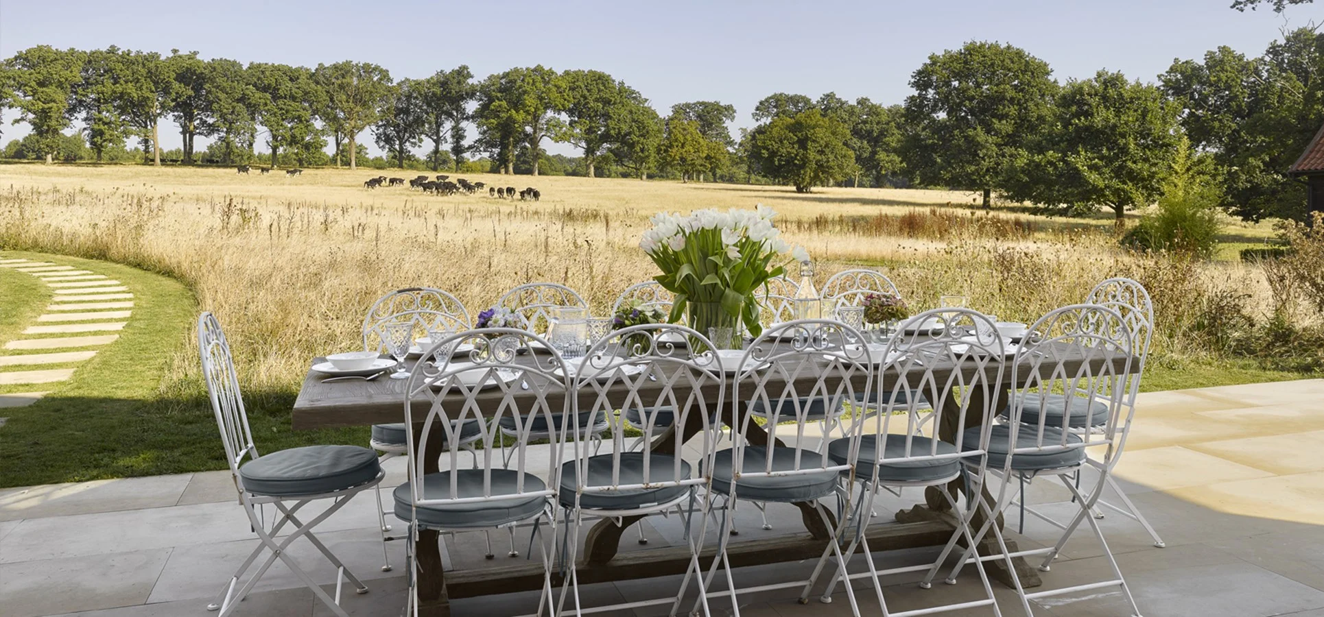 Alfresco dining at its best!