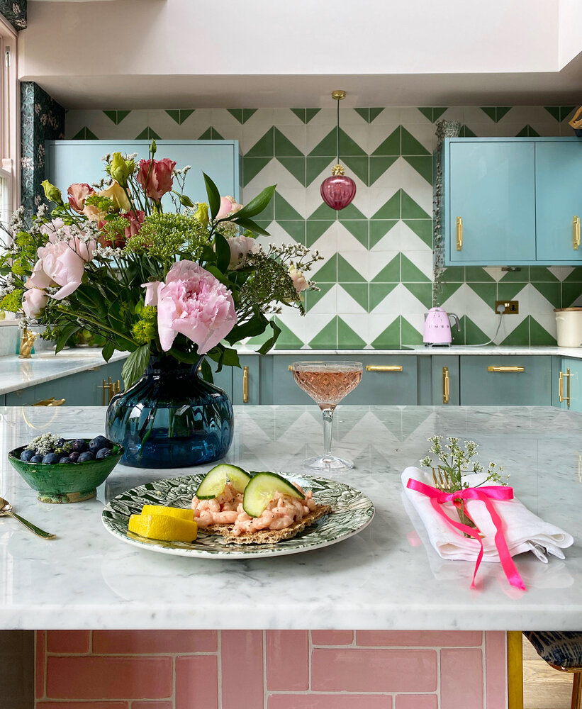 One of my favourite lunches: Ryvita Crunchy Rye Bread with prawn cocktail topping. And a medicinal glass of pink fizz