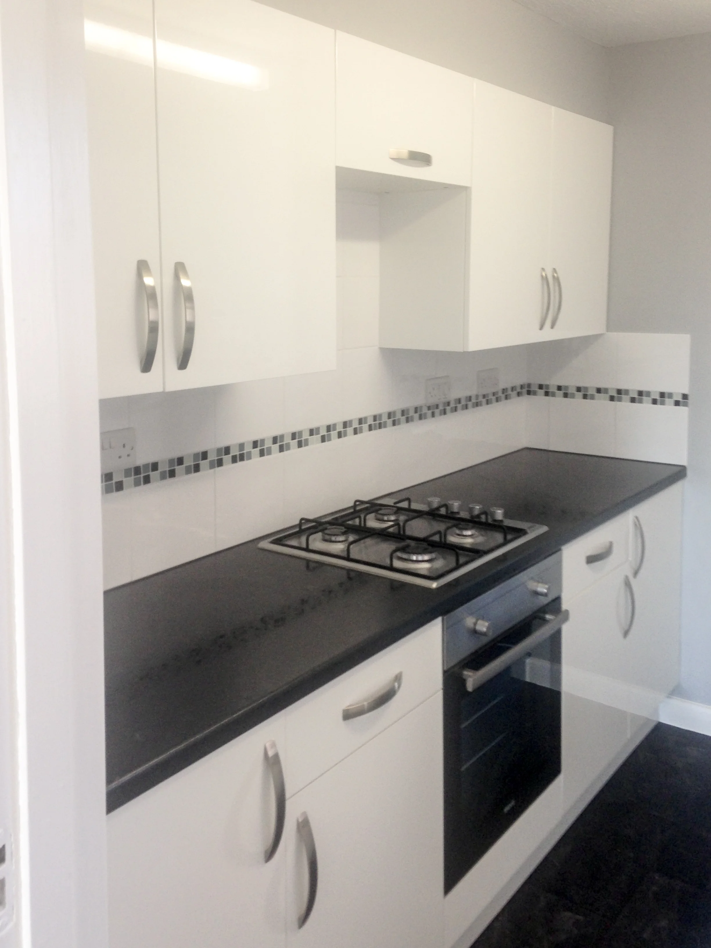 Kitchen fitter, Kitchen Installer, and advice on kitchen design in Exeter.