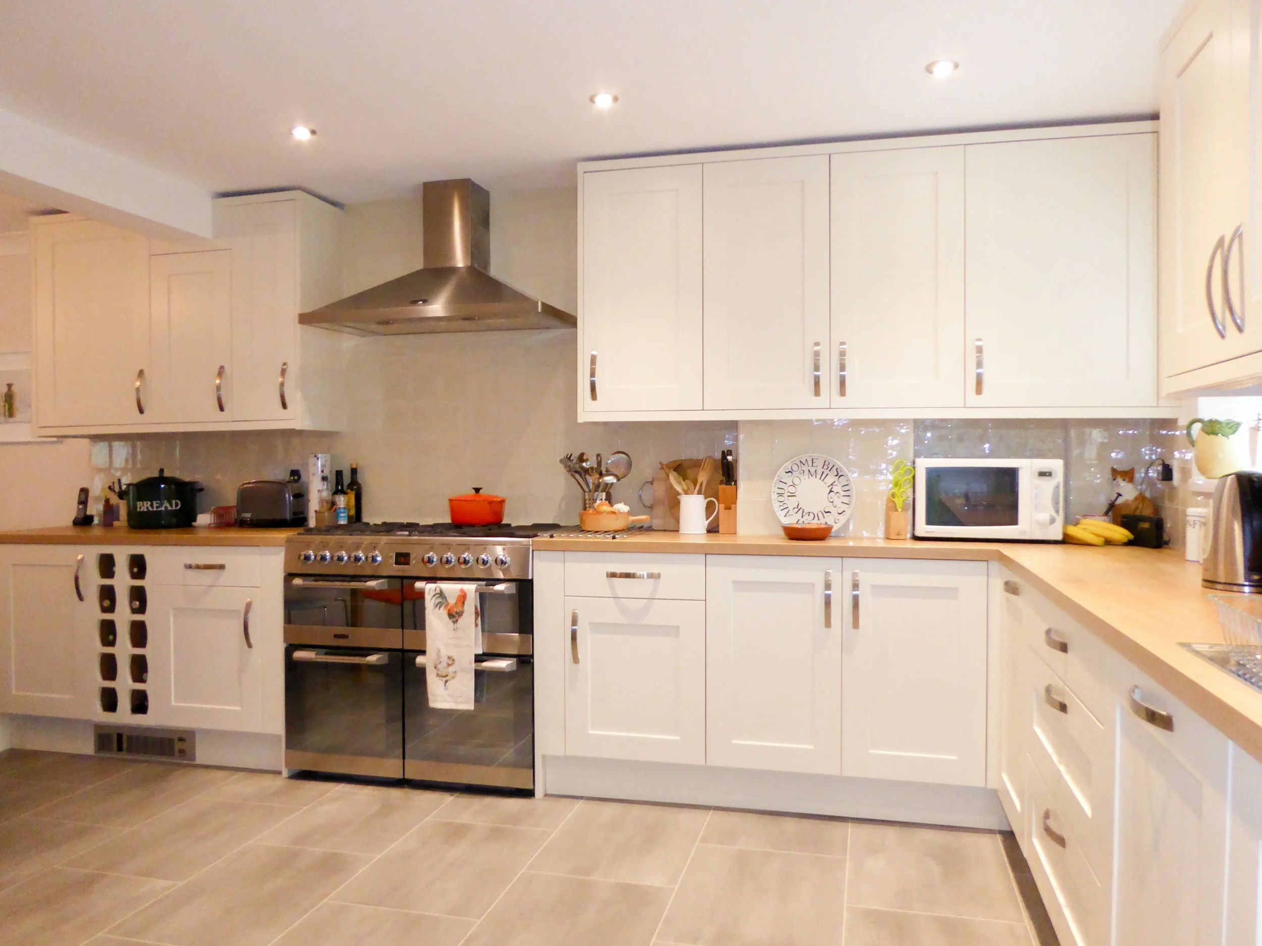 Kitchen fitter, Kitchen Installer, and advice on kitchen design in Exeter.