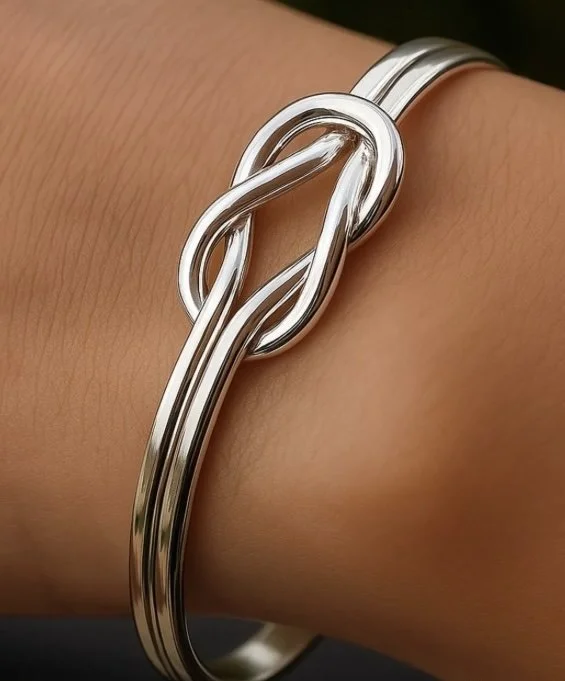 knot bangle.jpeg