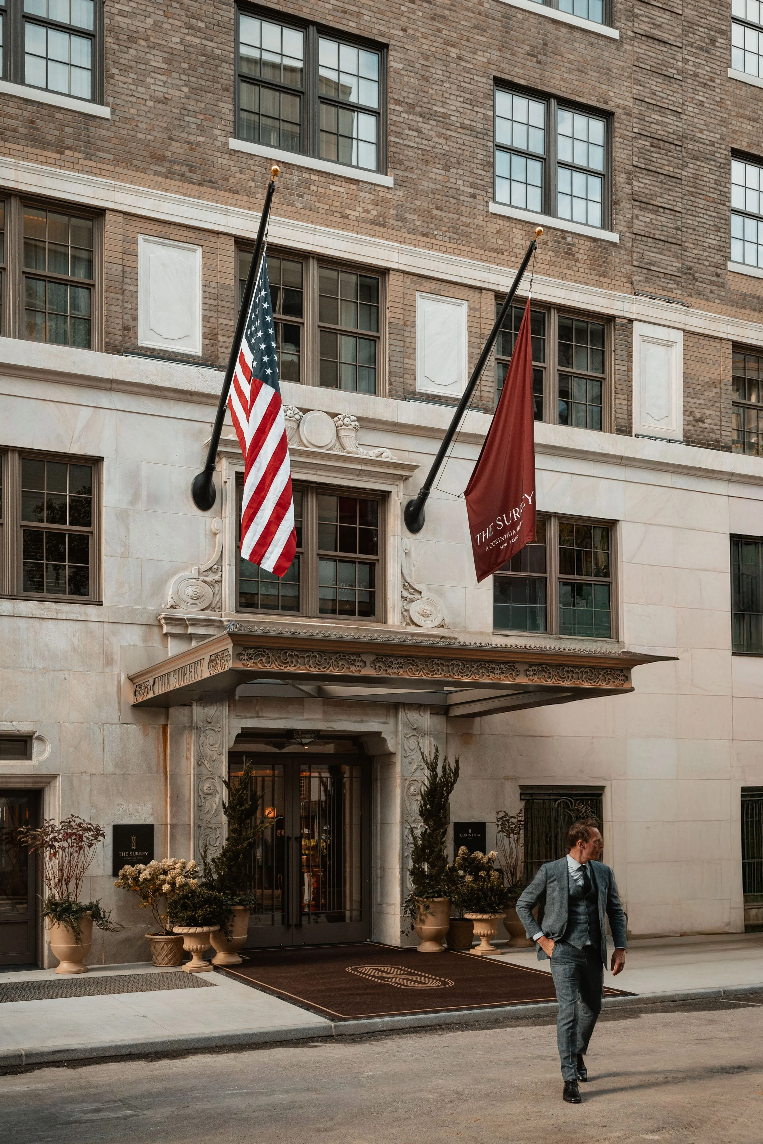 Corinthia_TheSurrey_ExternalSignage_WhatTheFox-3379.jpg