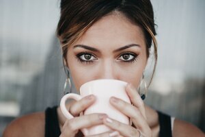 151:  Strategic Caffeination, Abstinence & Other Self Improvement Hacks episode artwork