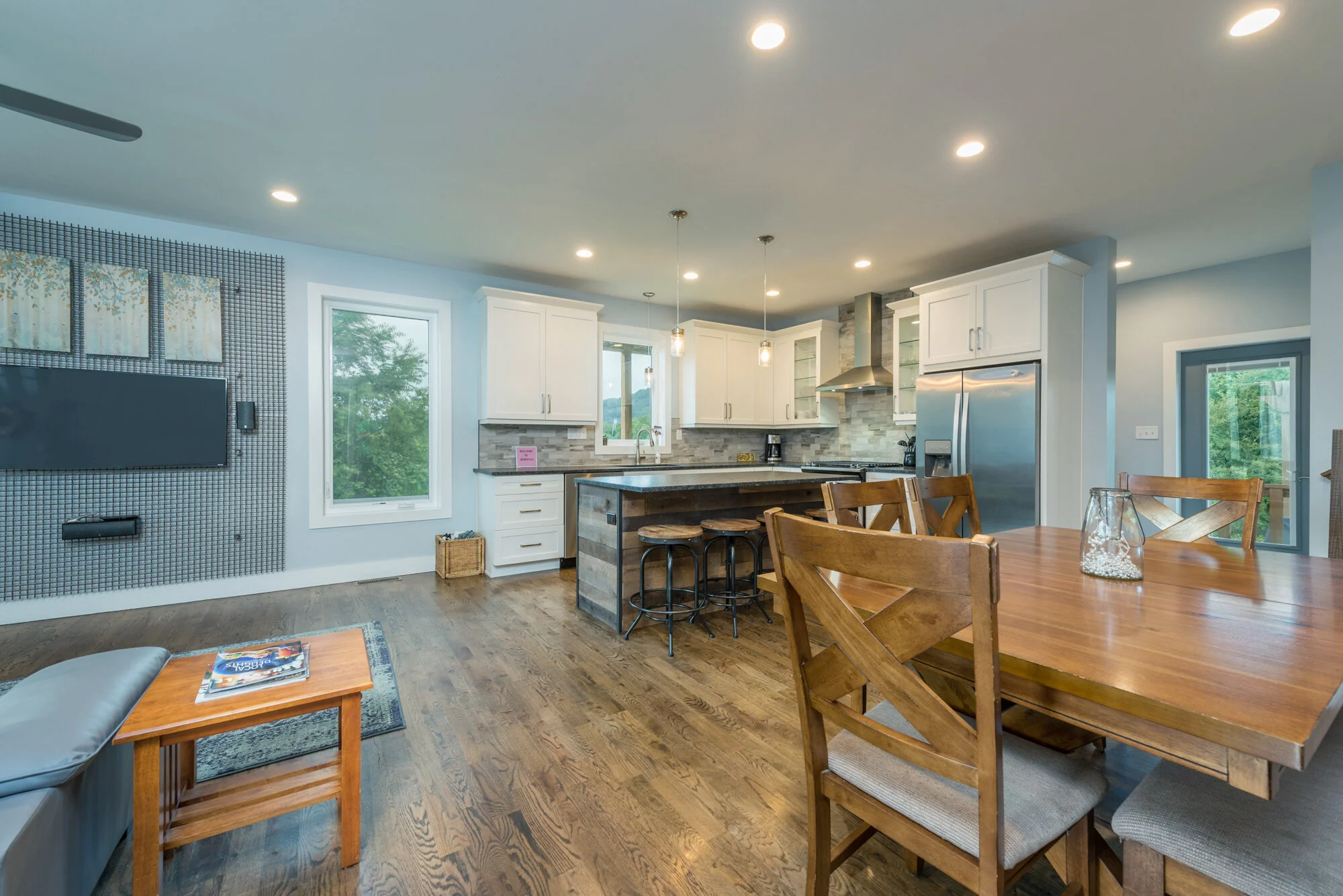 Brown Ave | SOLID ROCK BUILDERS LLC