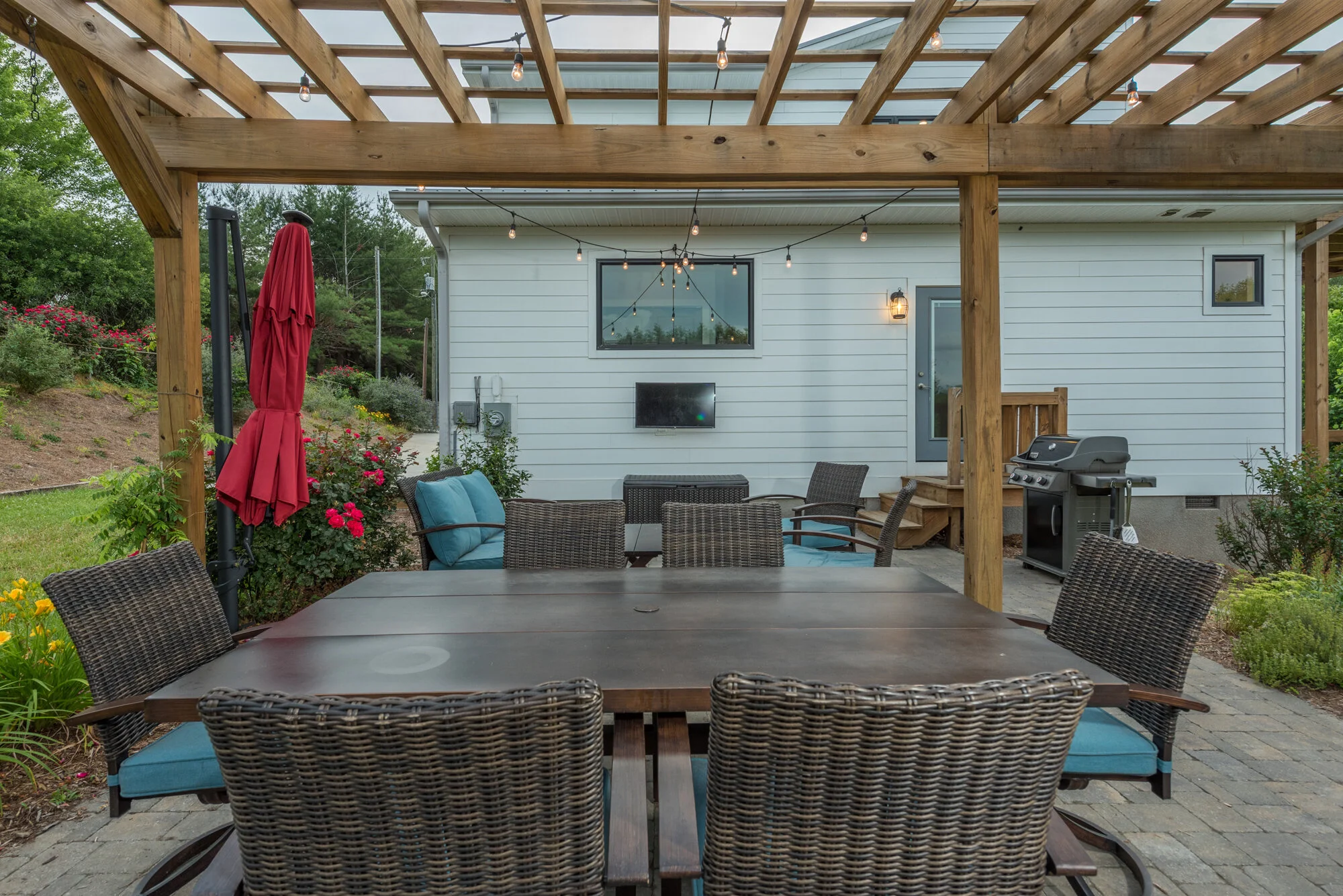 Brown Ave | SOLID ROCK BUILDERS LLC