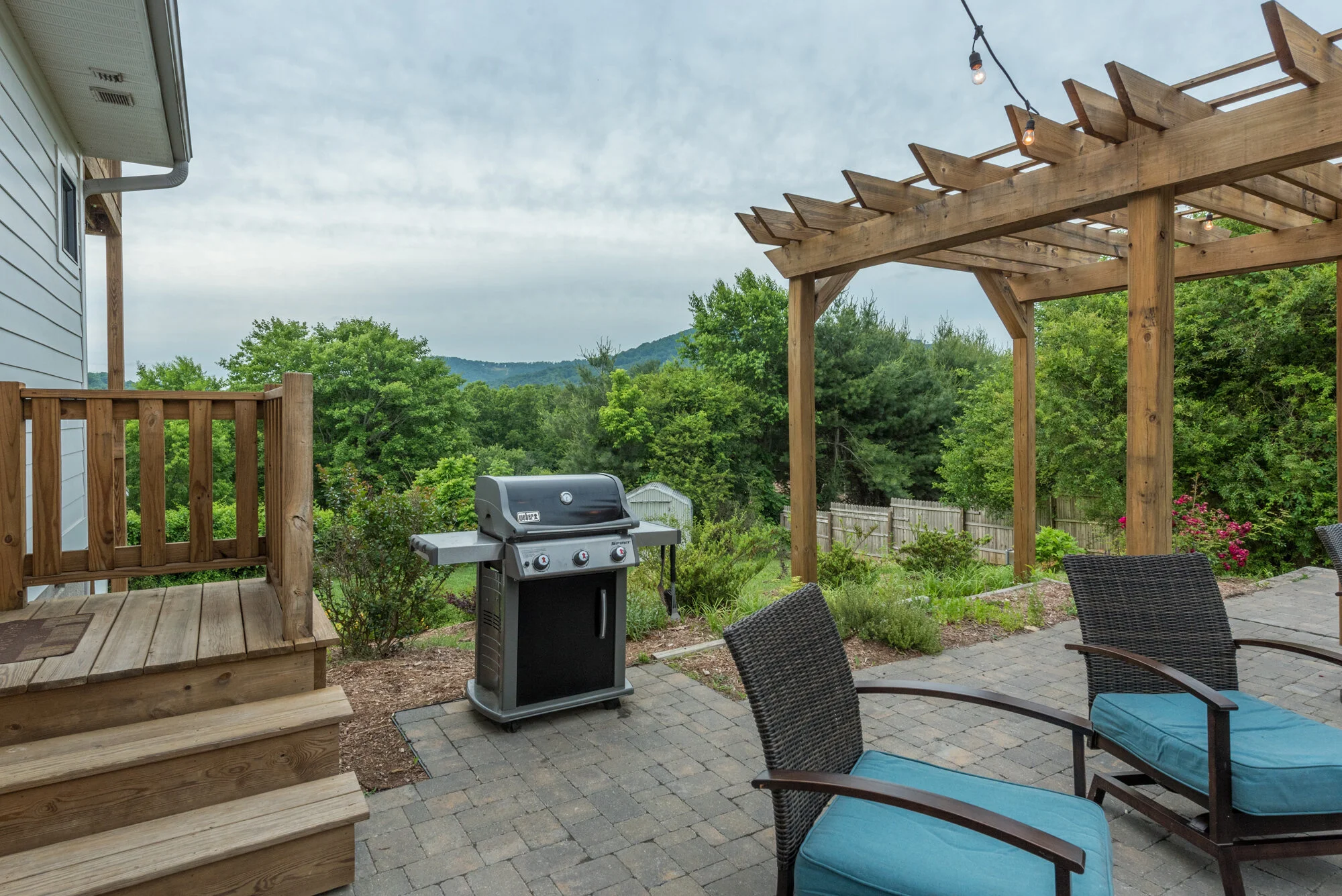 Brown Ave | SOLID ROCK BUILDERS LLC