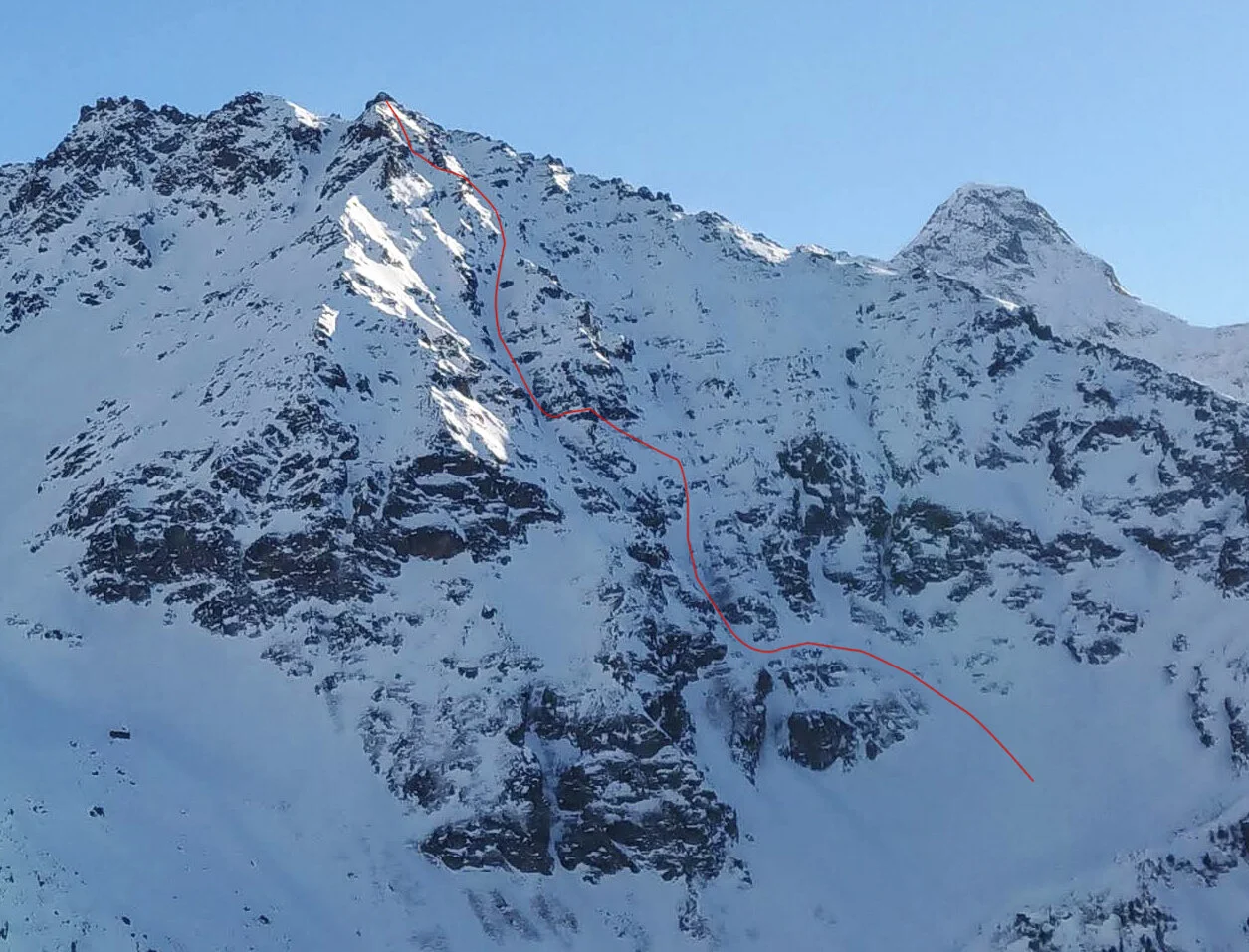 Trident de Comboé in Aosta Valley, first descent by Davide Capozzi