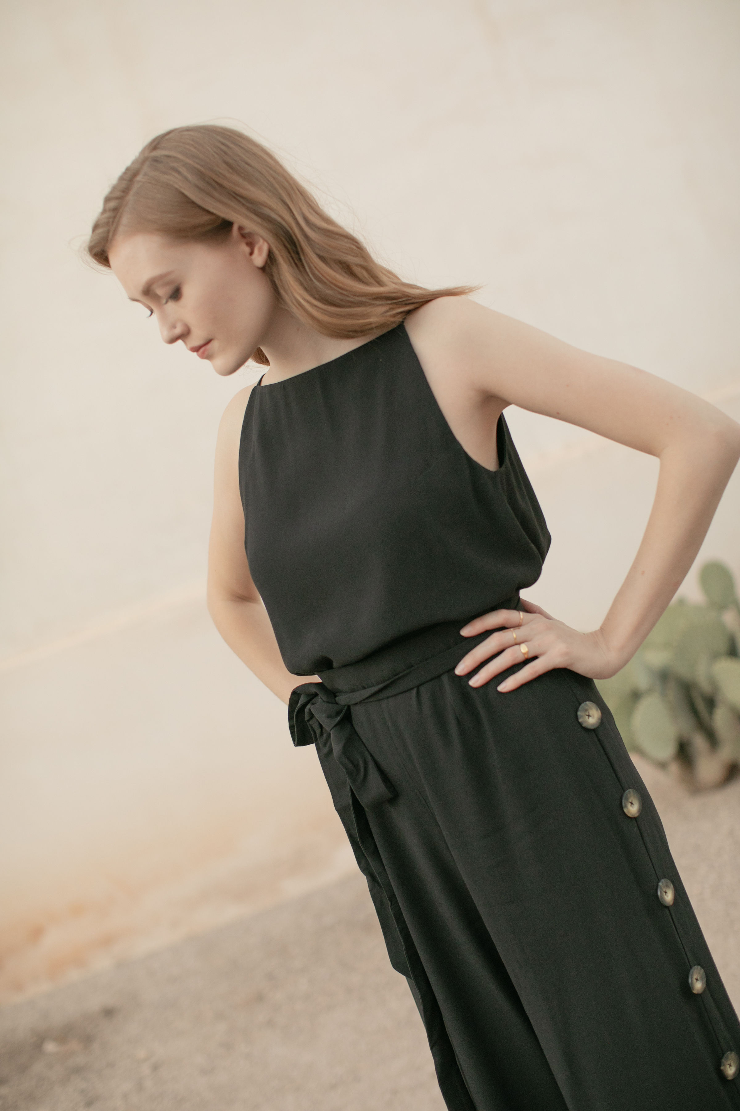 Boatneck top for bridal party in black