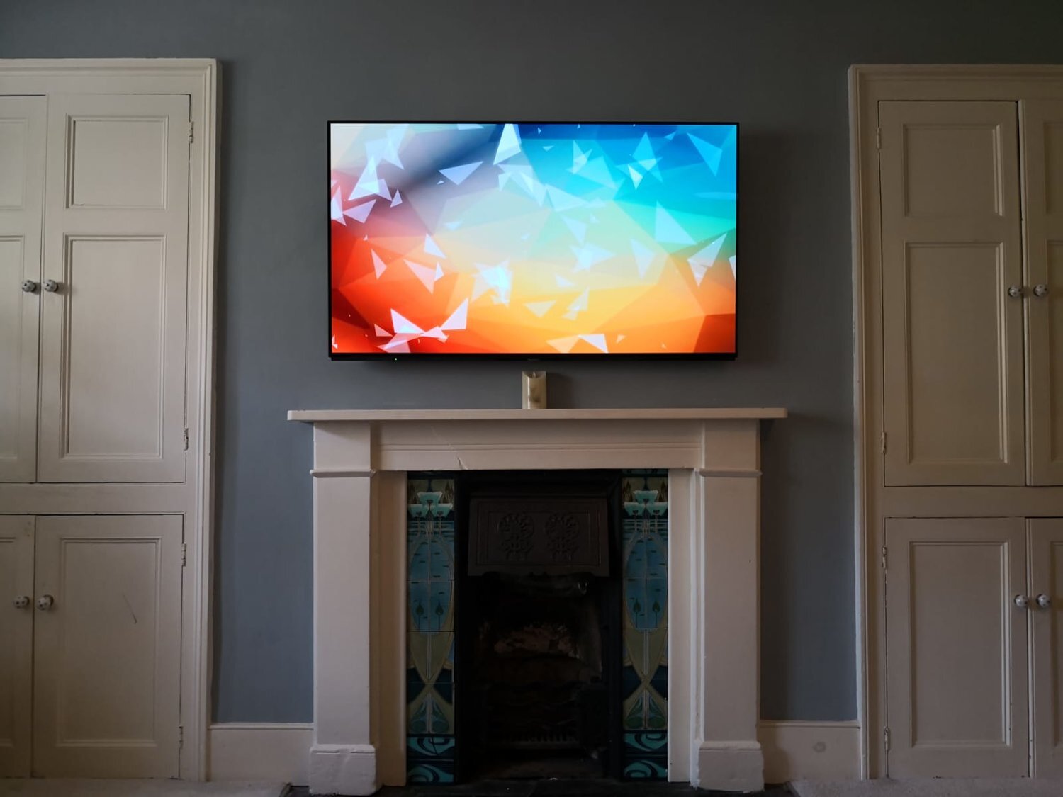 TV wall mount with hidden cables