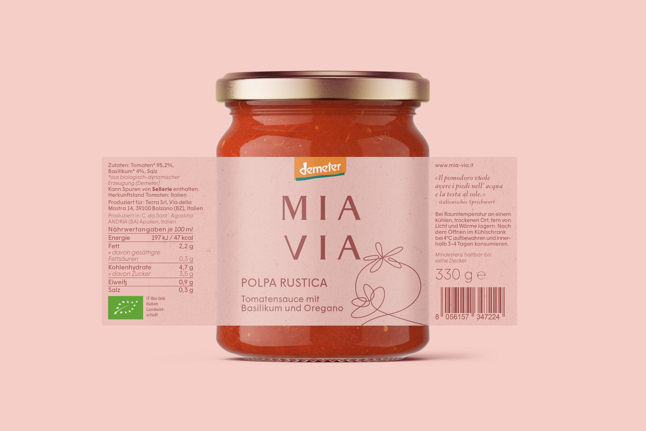 mia-via-tomato-sauce-packaging-design-label.jpg