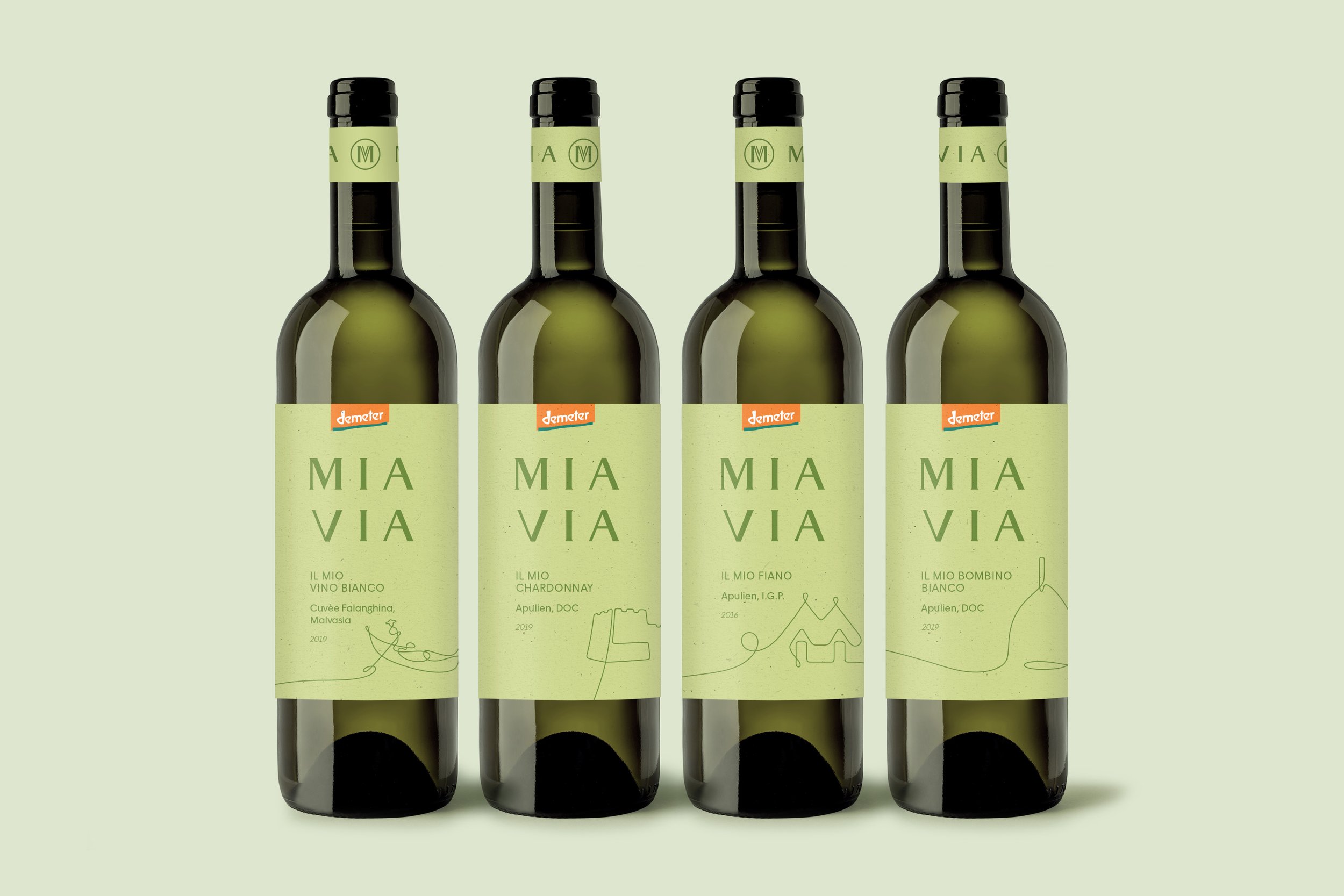 mia-via-white-wine-packaging-design.jpg