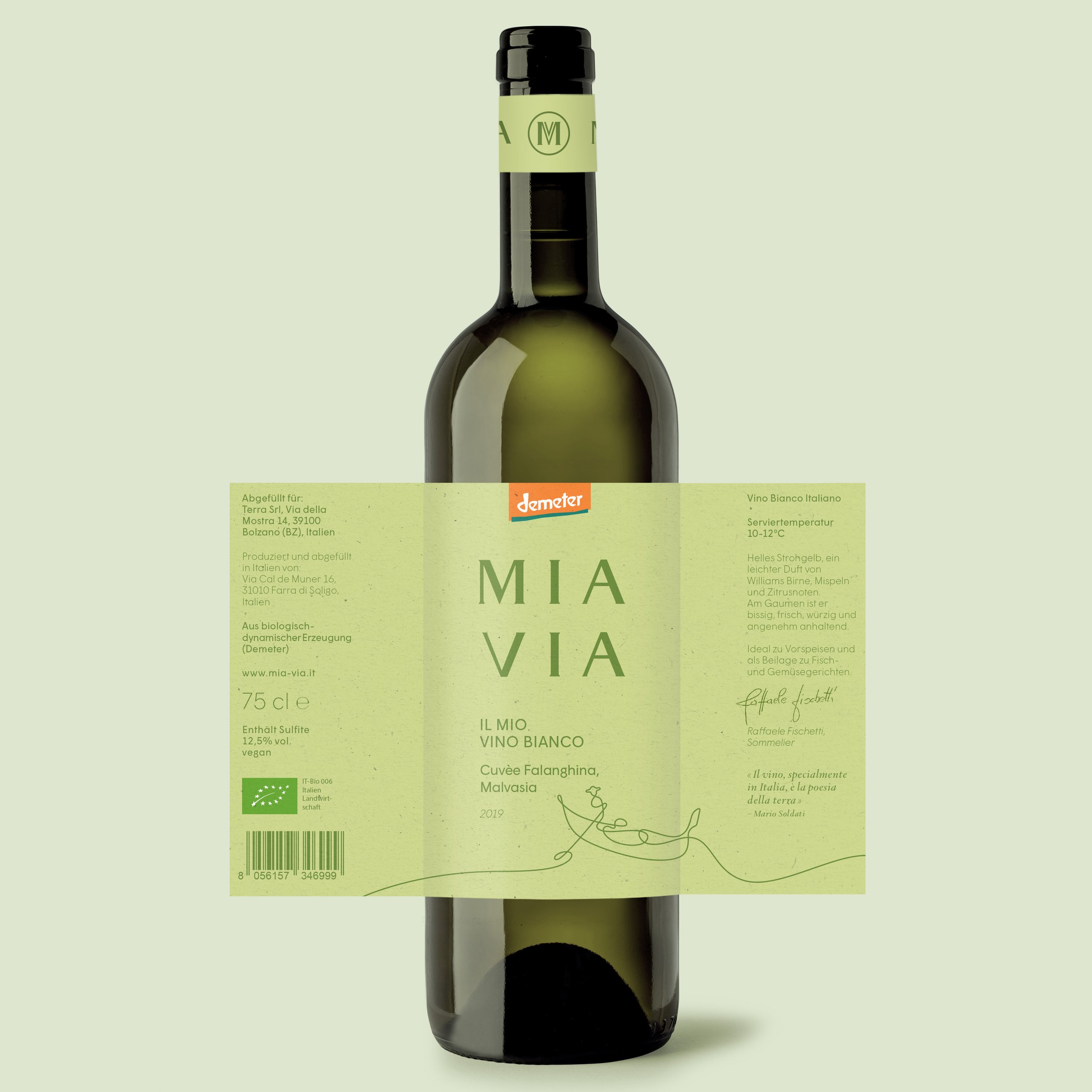 mia-via-white-wine-packaging-design-label.jpg