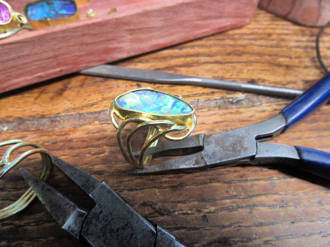 New 4.02 carat boulder opal ring, designed and created by Karen.

.
.
.
#karenldavidson #karendavidson #sterlingsilver #opal #pendant #handmade #customjewelry #customjeweler #process #handmade #cabochongems #blackopal
#treeoflife #designprocess #hand