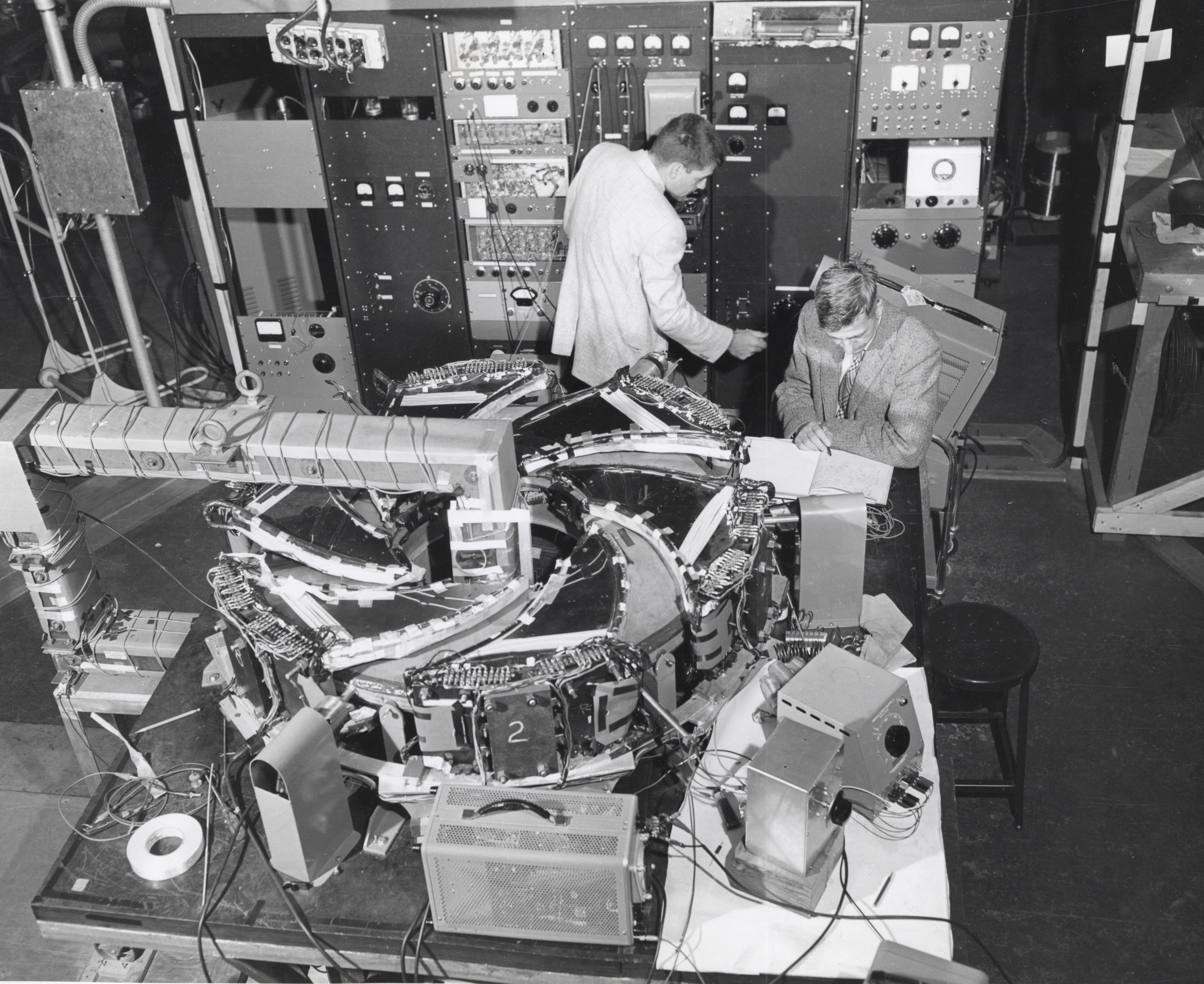   Researchers and equipment on site at Midwestern Universities Research Association (MURA). Photo: University of Wisconsin Madison Archives  