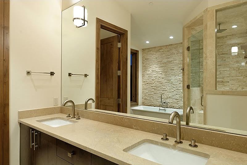 Lot 11 Master Bath.png