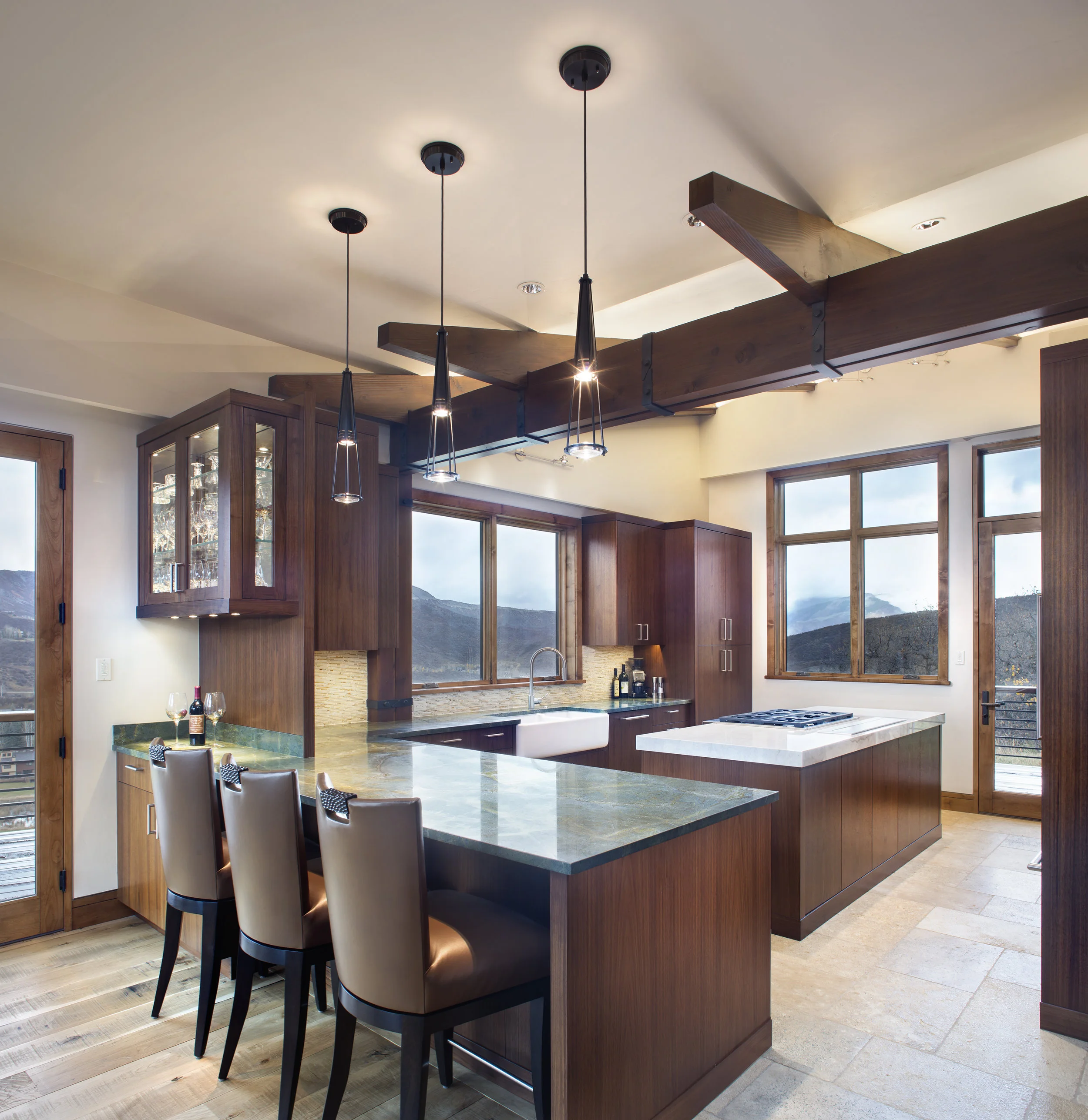 Kitchen Bar.jpg
