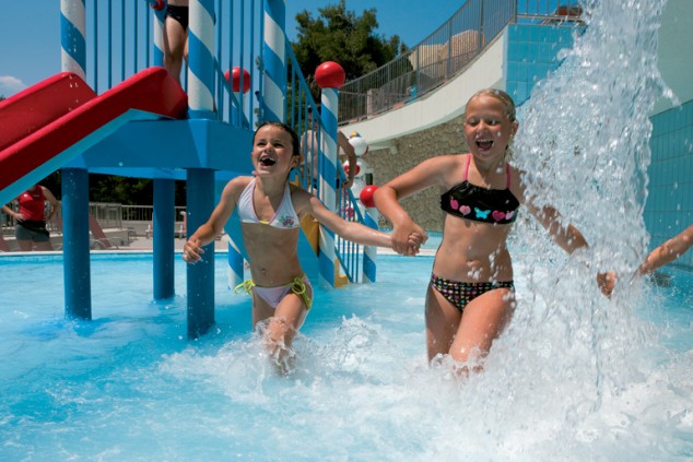 vespera_childrens_pool.jpg