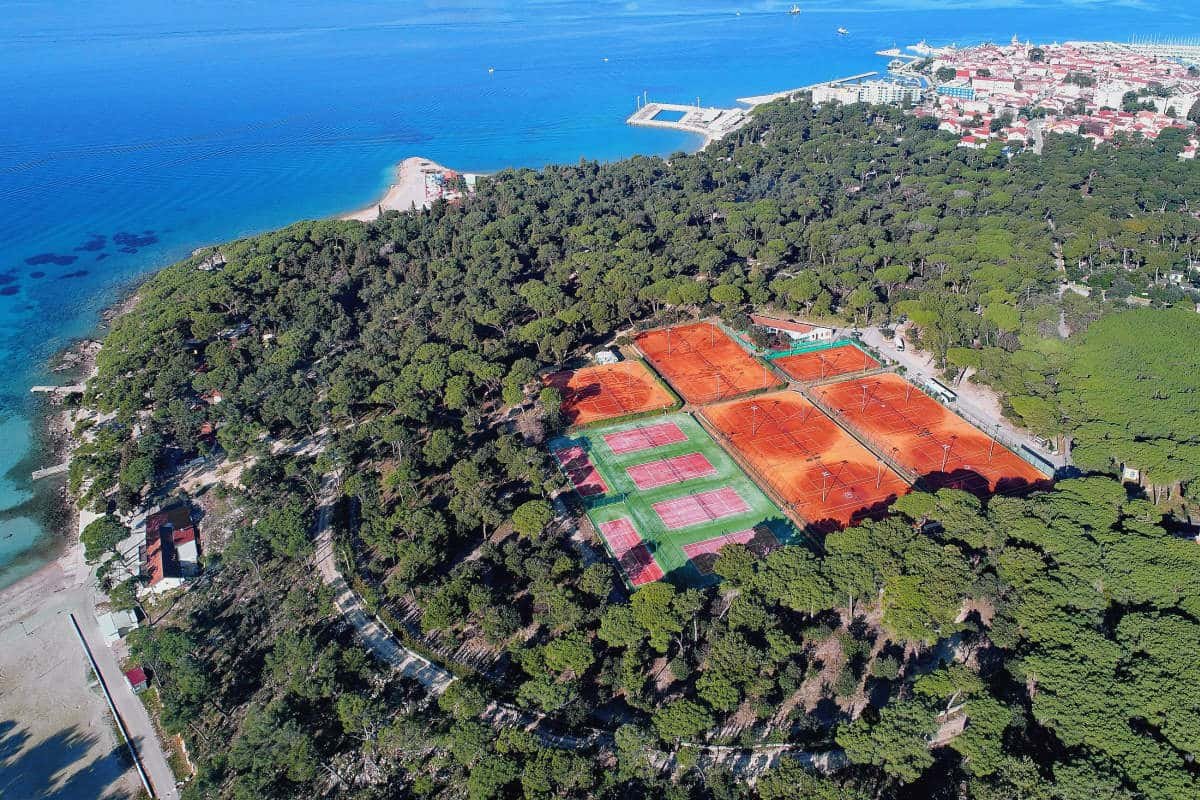 Tennis holidays for singles over 50