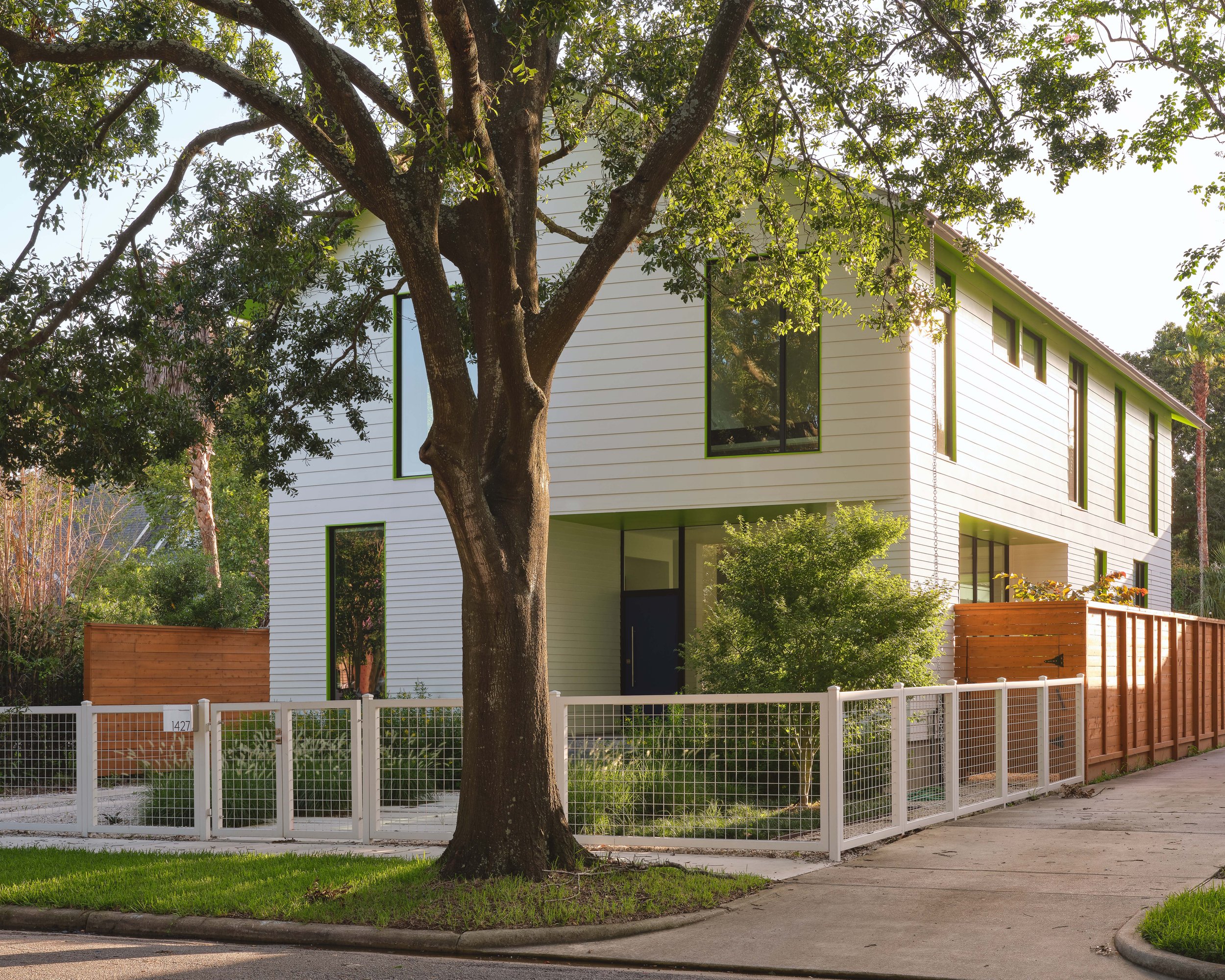 Leonid_Furmansky_ALLSTON_HOUSE_CONTENT_PRINT_ 6sm.jpg