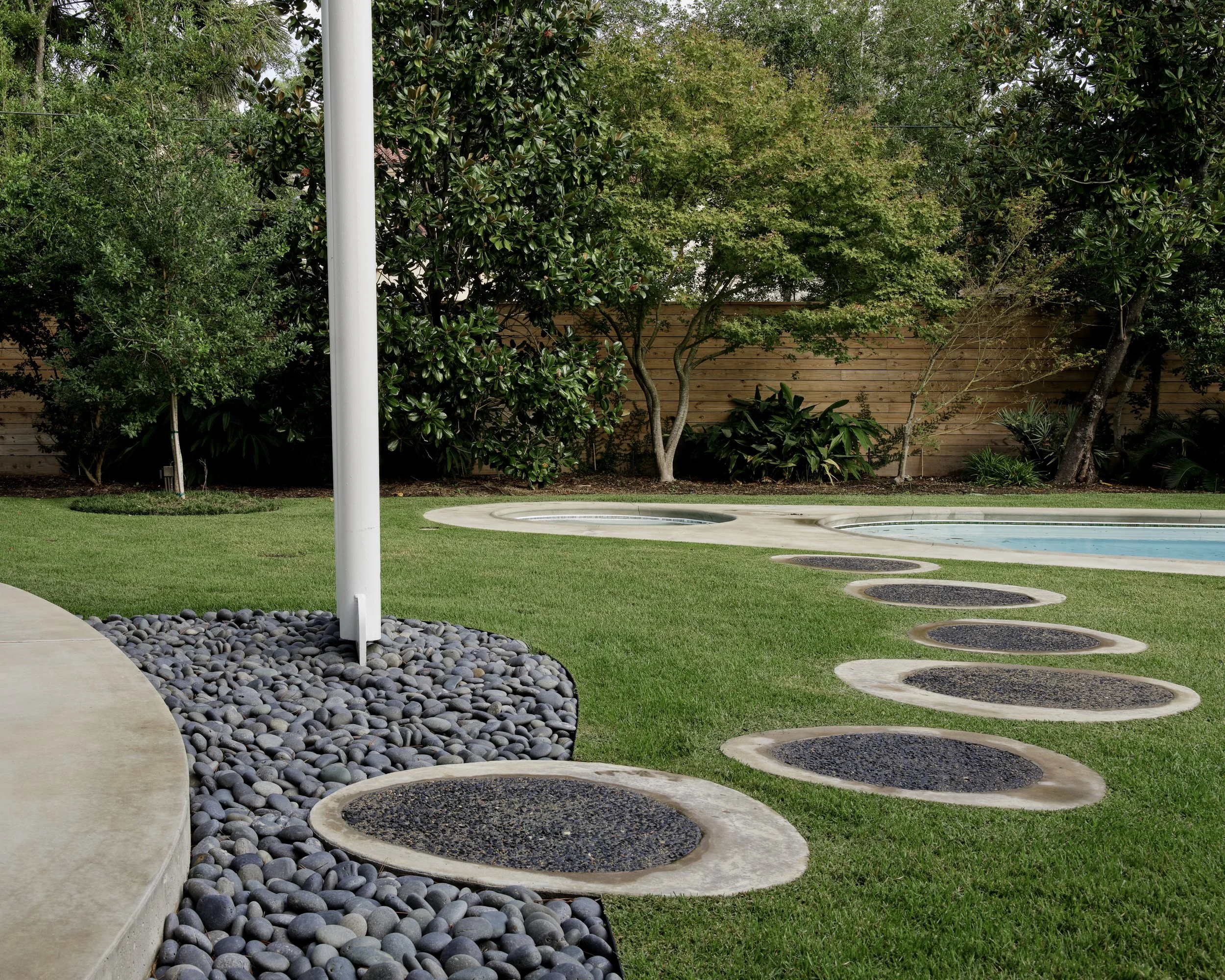 FALON_Poppies_House_Web_ 12.jpg