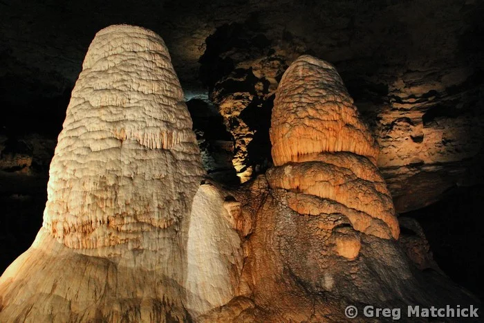 The Twins Formation in Onondaga Cave in Missouri 1