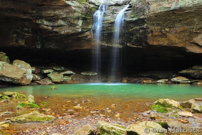 Borks Waterfall in Shawnee National Forest 1