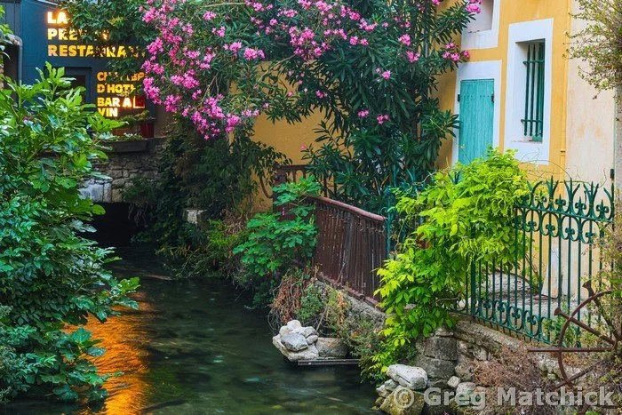 Restaurant Over the Sorgue in Isle Sur