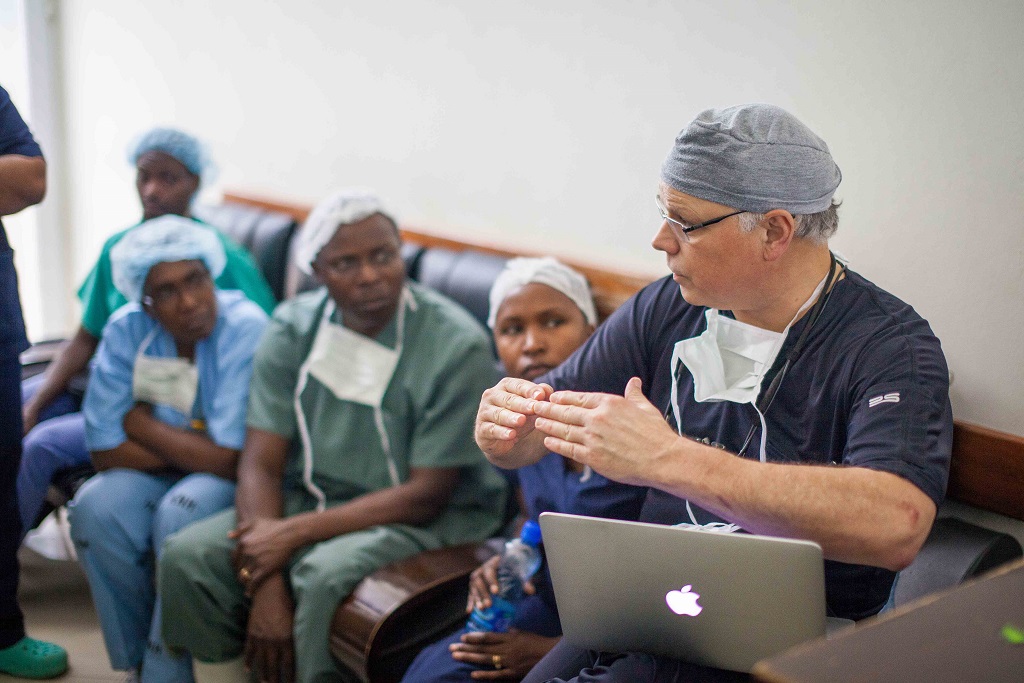 2016-Kenya-DrNteaching for web 1024x683.jpg