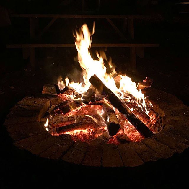 It's starting to get cold here in Northern Hemisphere. So sit back and enjoy the fire. 🔥⠀
.⠀
.⠀
.⠀
#bonfire #fire #night #warmth #coldnights #travel
