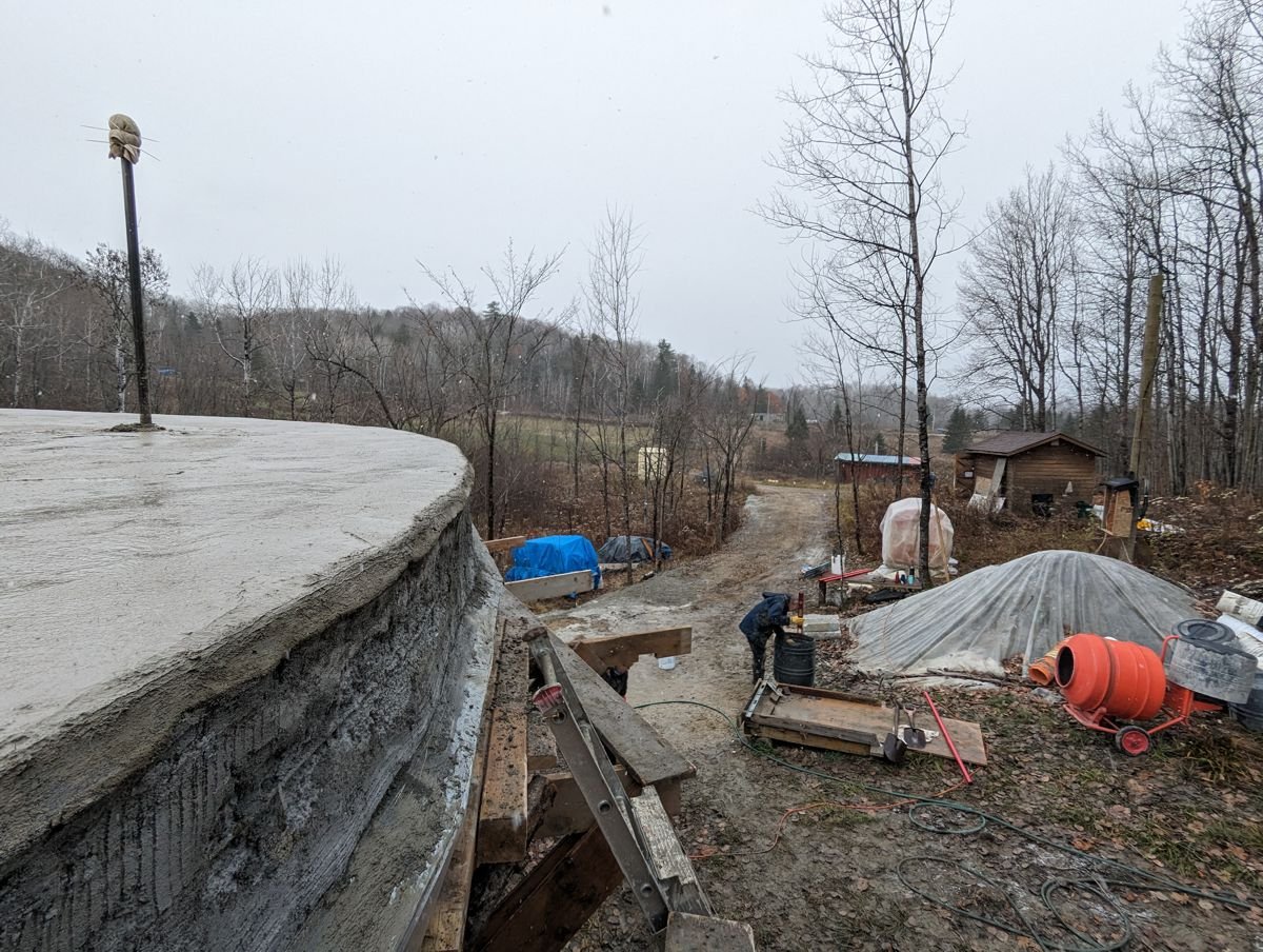 studio_2023_roof covered in cement2_.jpg