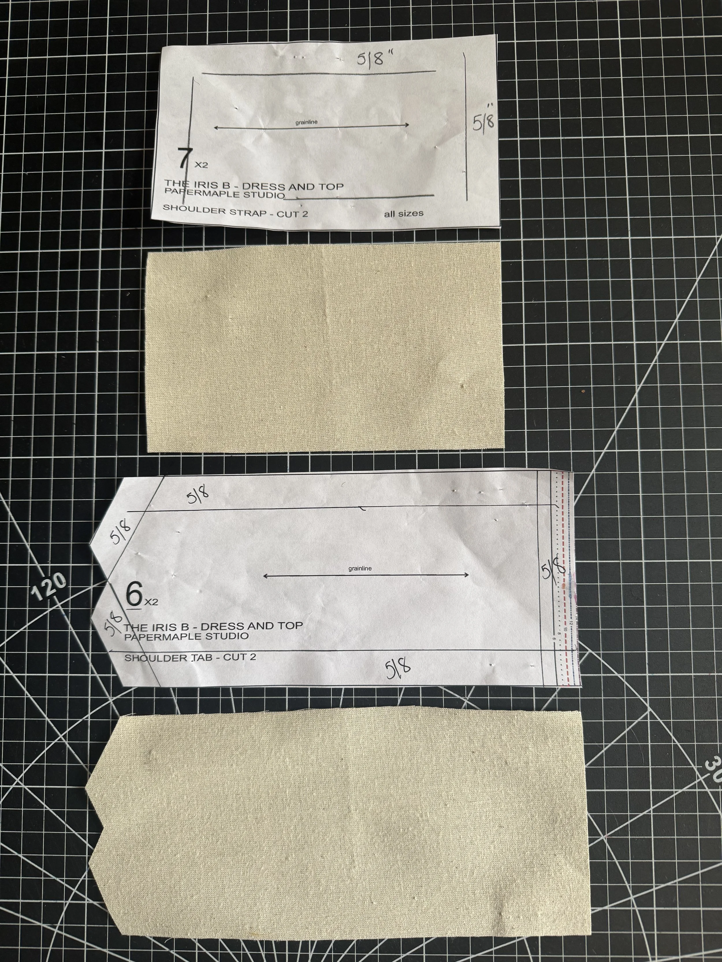  The pattern comes with an optional strap and tab set for the shoulders, this is designed to gather the shoulder and sleeve to create a new look. 