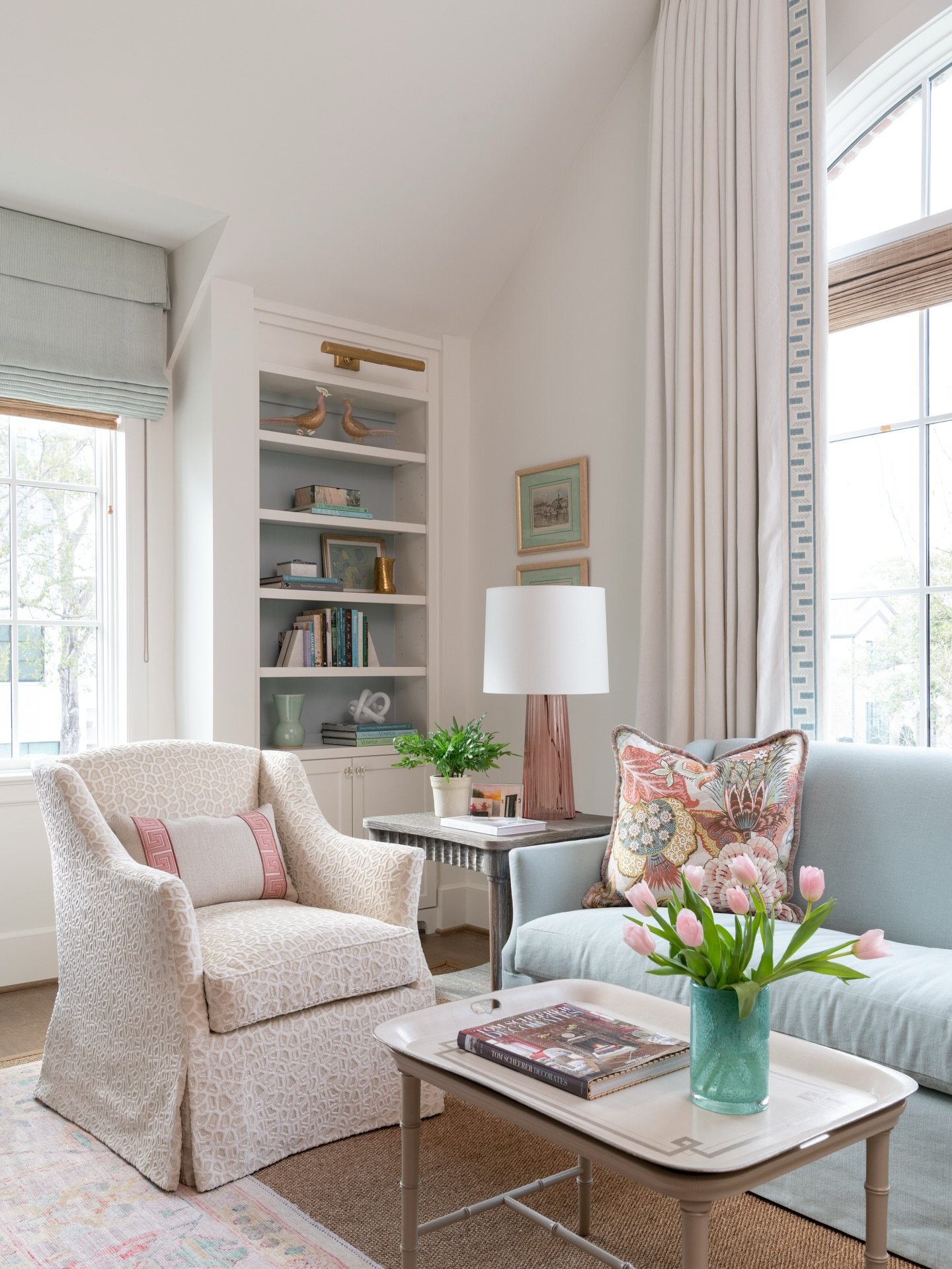 Wicked-coded interiors for the Elphaba &amp; Glinda girlies! 💖💚🫧 #Wicked #PerrierDesign #PinkAndGreen #glinda #elphaba