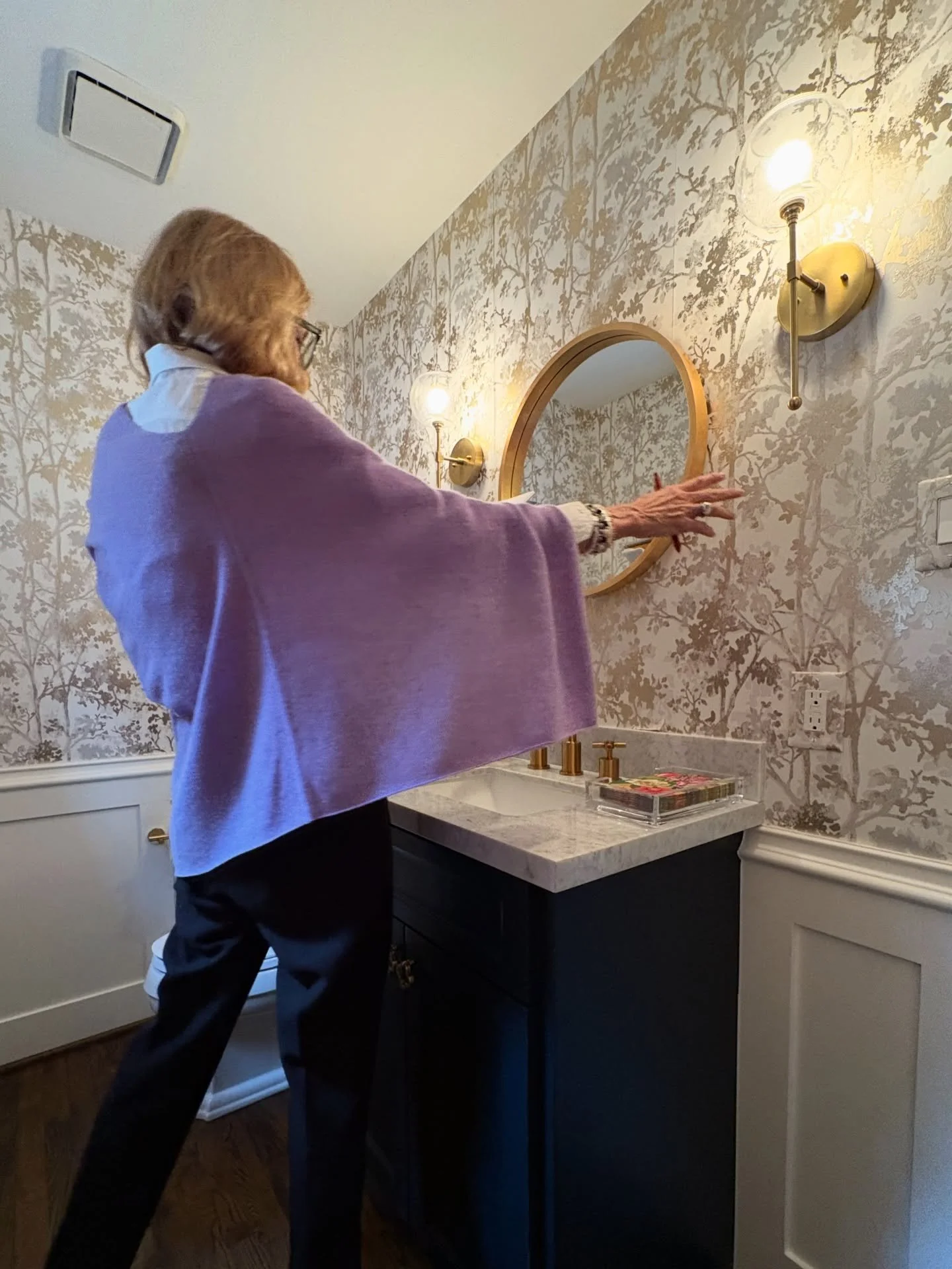 When the client asks for more zip, we know exactly what to do 💫 Powder bath transformation loading&hellip; #powderbath #interiordesignhouston #houstoninteriordesigner #westuinteriordesigner #powderbathroom