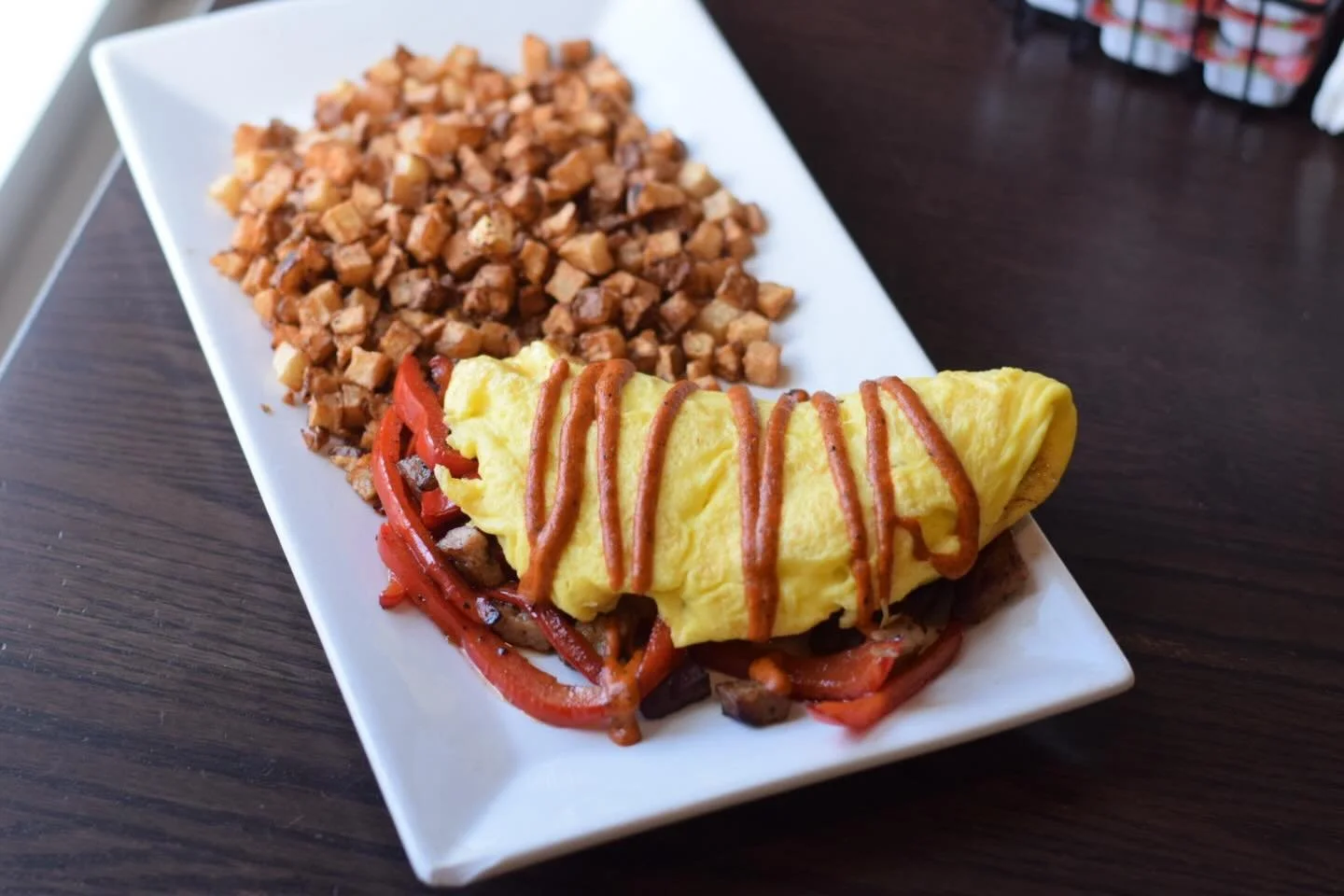 NOW hiring Full Time and Part Time Line cooks! Send your resume to ryan@speckledhencoffee.com today. 🥚🍳
- competitive pay
- evenings off
- a positive and inclusive work environment 
- shift meal and beverage 
- benefits and PTO for full time employ