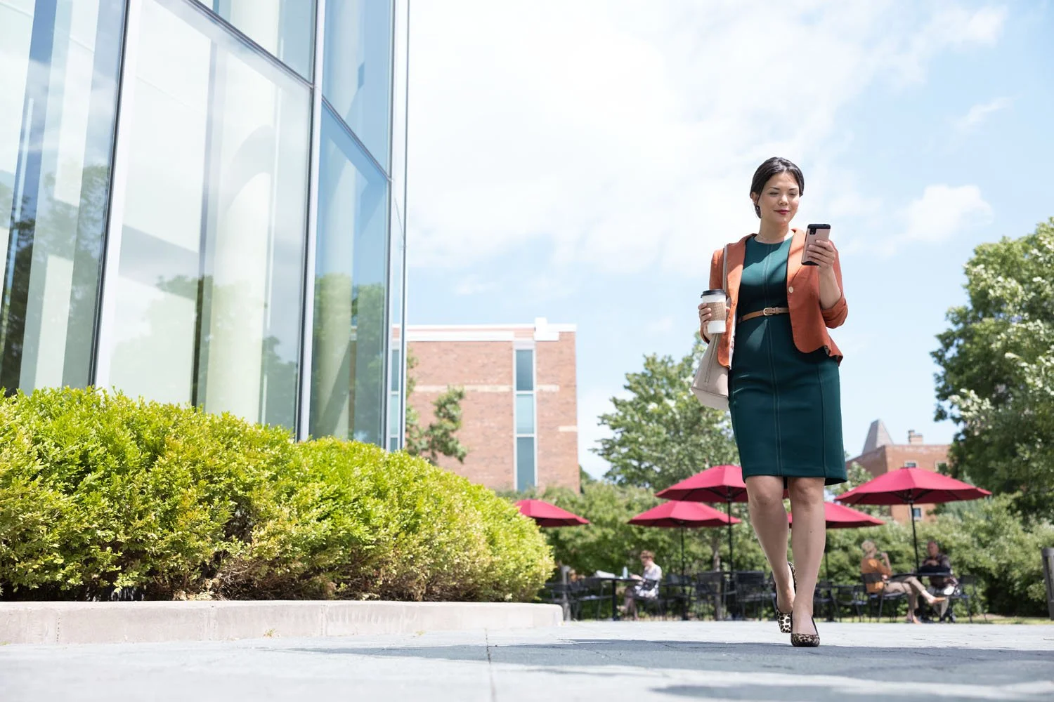 Surest Hamline exterior 0049-cool_medium.jpg