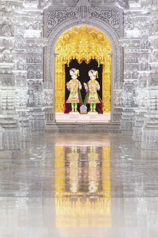 Murtis in the Swaminaryan Akshardam in Robbinsville, N.J.