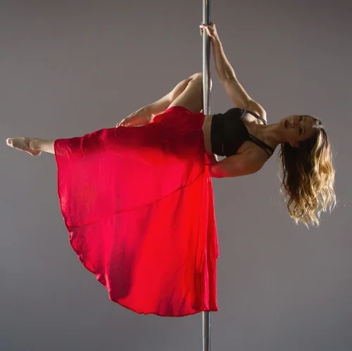  Nyancy centers herself through movement. Her fitness background stems from competitive martial arts since childhood, a disciplined yoga practice, and acroyoga. She discovered pole out of curiosity in 2012, and was mesmerized by the strength and gra…