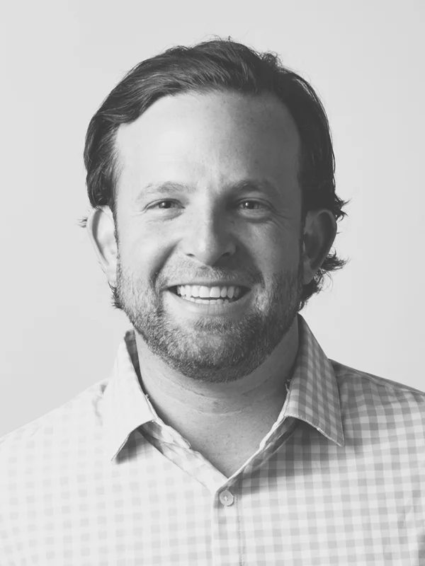 BRANDON DAVIS Headquartered in Dallas, Texas, Brandon is the Managing Partner for Vernon Well's Private Equity Firm, JayChris Management. Brandon's extensive background in investment management and corporate strategy has been integral in the growth of Project 10, as we continue to plan for the future of our business, and navigate the entertainment industry. Brandon serves an acting director for both the US and Canadian Operations of P10, while also spending his time operating several other investments and businesses in the JayChris Management portfolio.