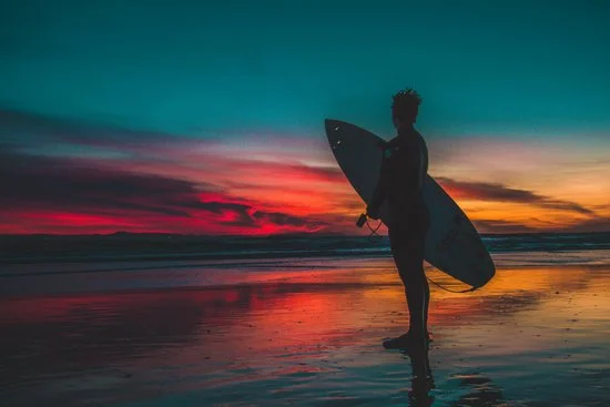 Surfing.jpg