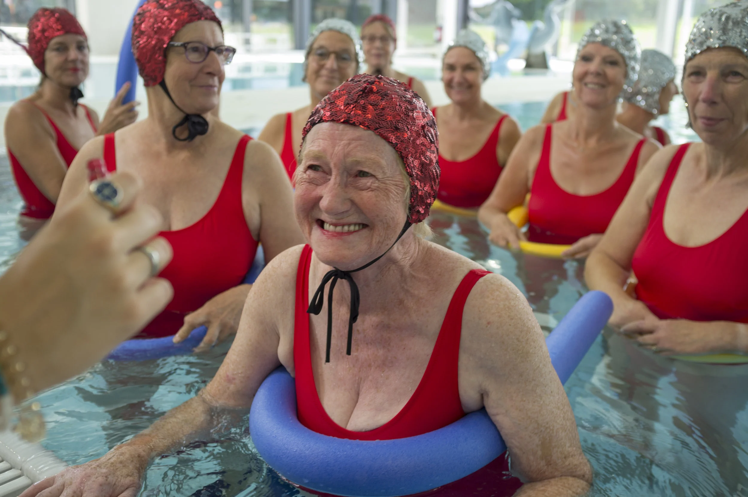 Scène 3: Zwembad in Ternat