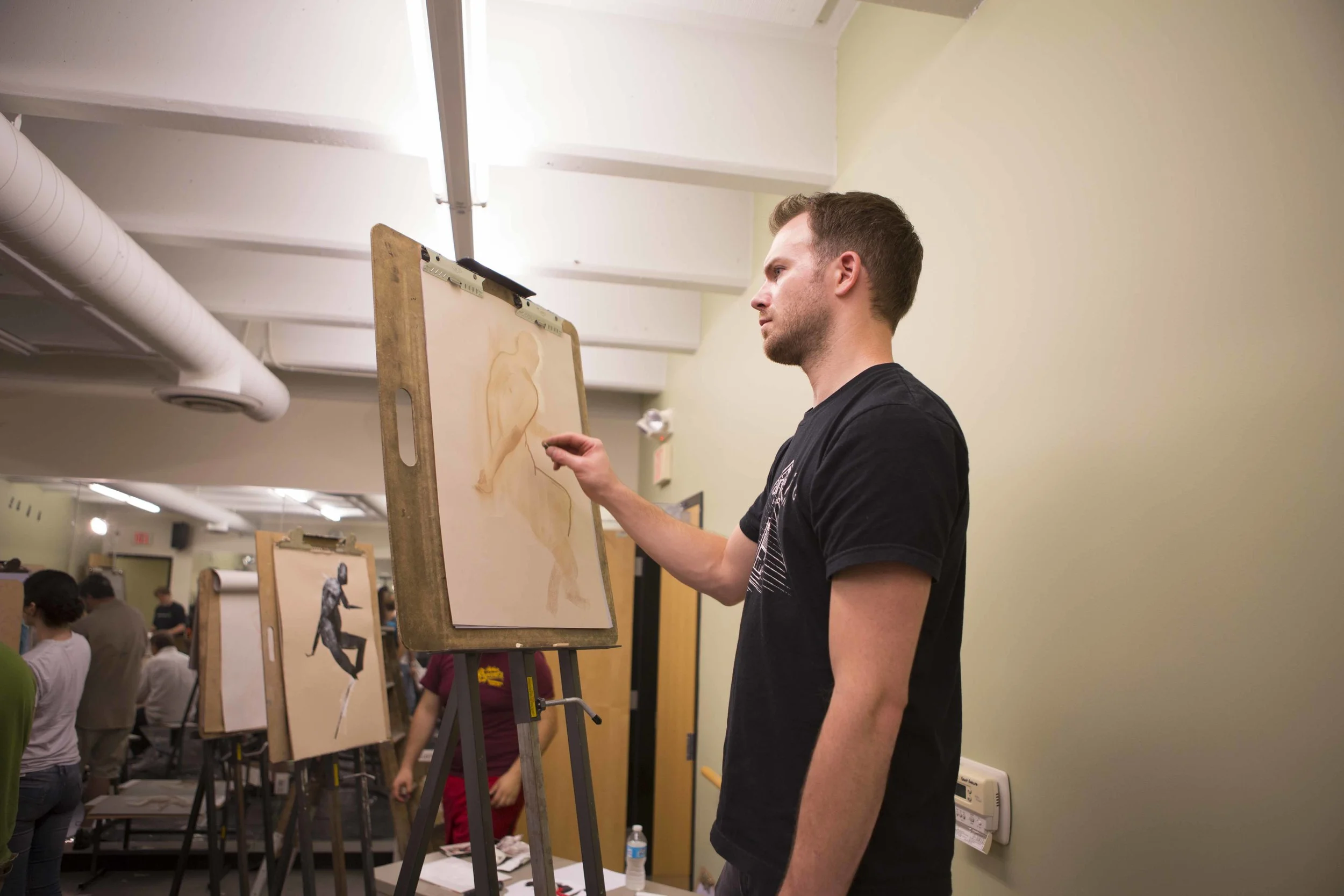 Ted attending figure drawing night at the Illustration Academy.