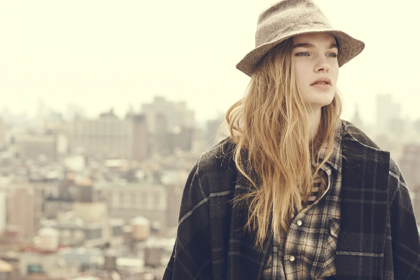 STYLIST PAGE+02_Rooftop_Isabelle_219 copy.jpg