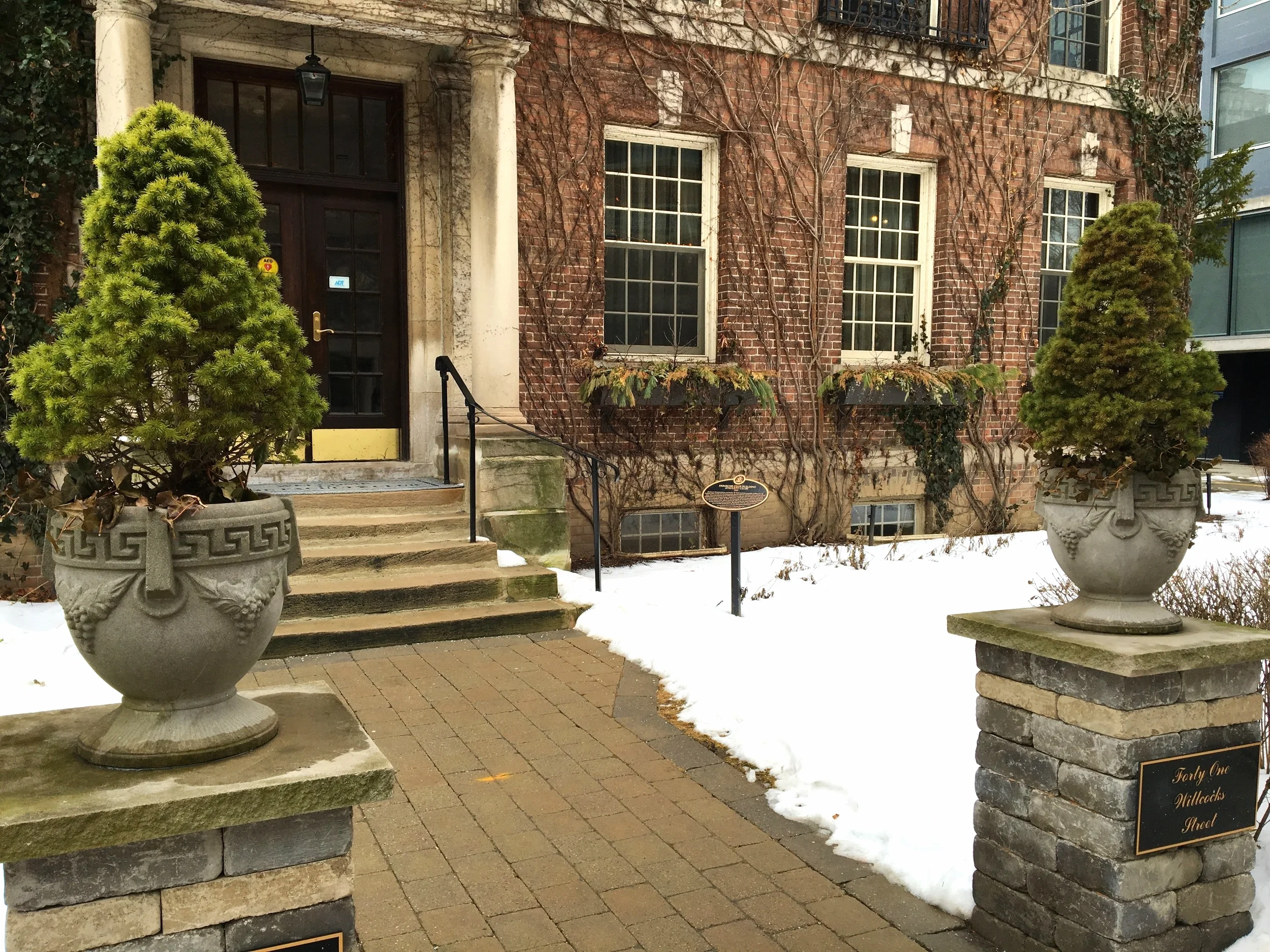 Hansen's Garden OrnamentsVintage