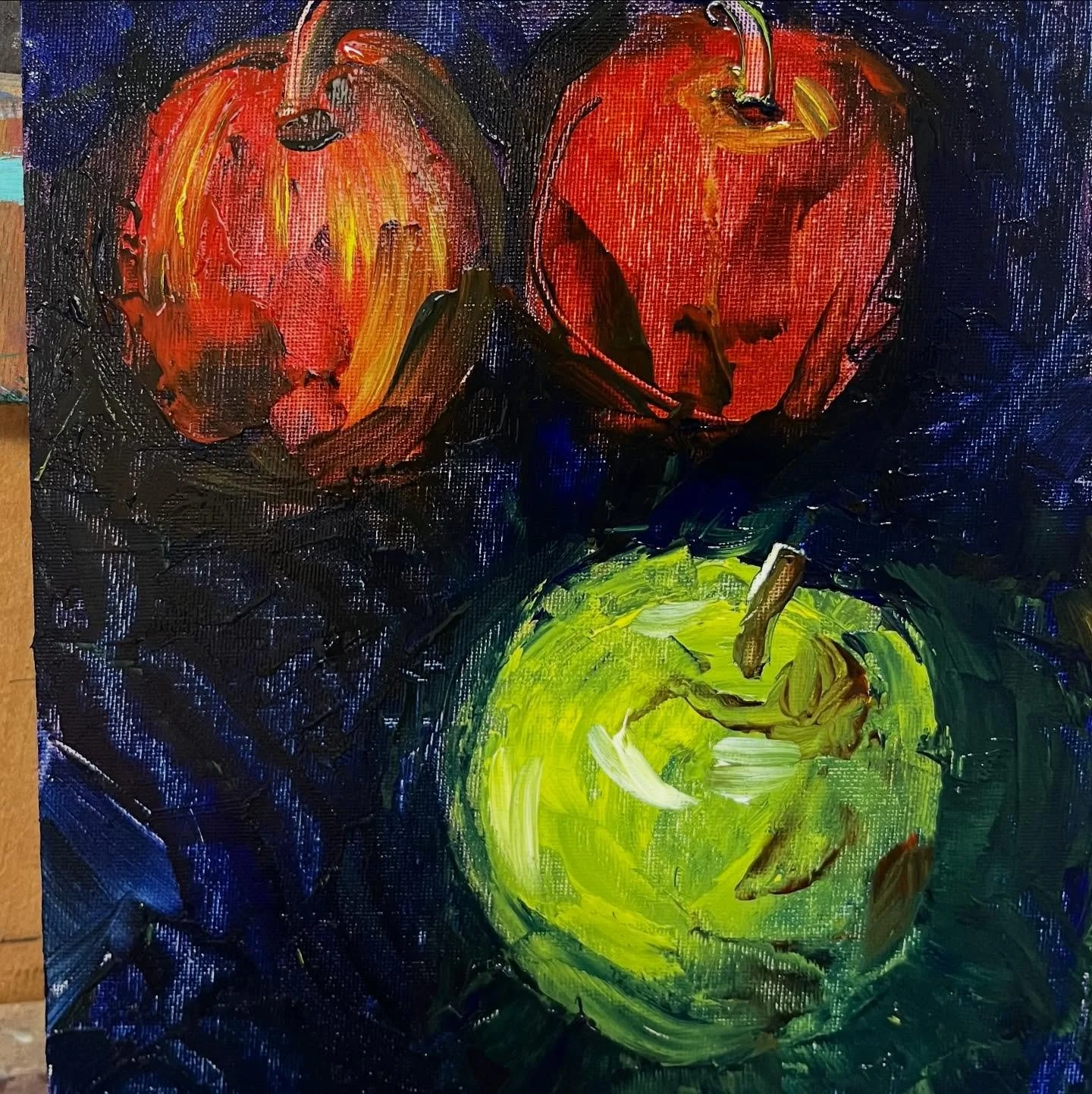 Day 22 #stradaeasel and this is a 9x12  oil of three apples I created as part of a demo of different mark making. I used credit cards and painting knives and lots of scraping of the surface just to see where that would take me. @artstopllc