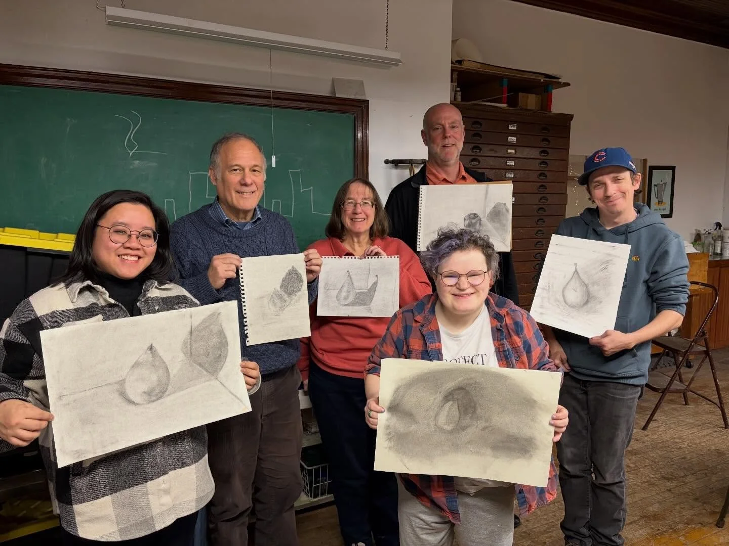 Love these value drawings created tonight in Fundamentals of Drawing @flowercityarts by this great class. This group is so much fun and hardworking.