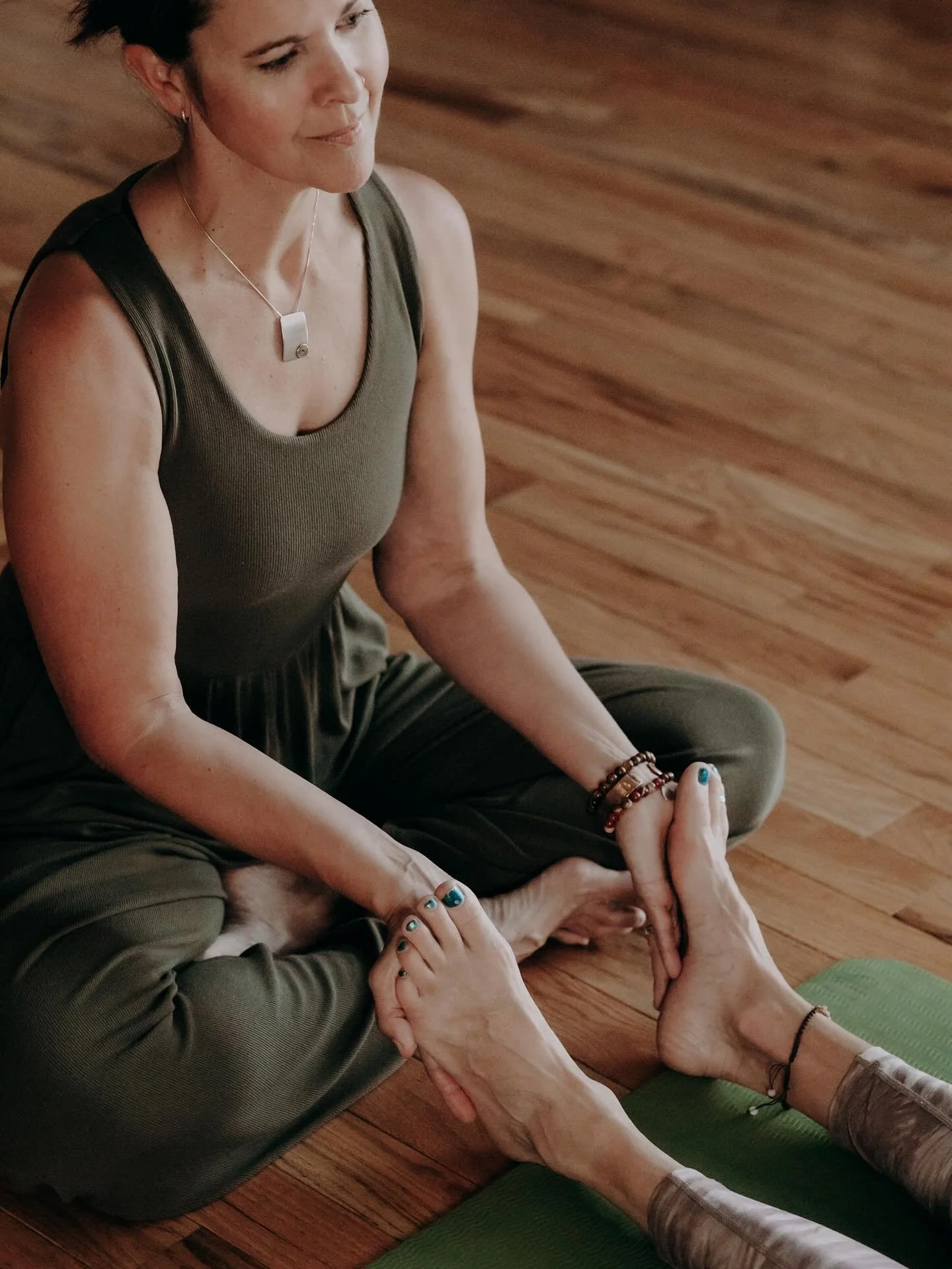 We are excited to announce that @amyhardwickyoga will be offering Reiki 1 and 2 trainings for our jalaBlu community! October 25th for Reiki 1 and November 15th for continuing the education with Reiki 2! Both days are 1-6pm. Enjoy a bundle deal if you