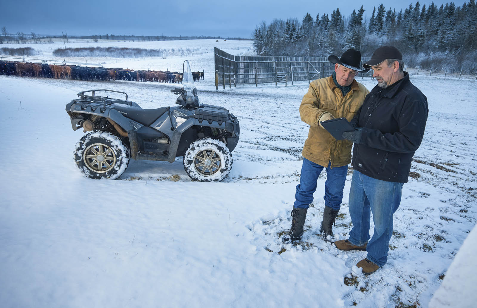 Ranching-Agriculture-Photography_0003_technology.jpg